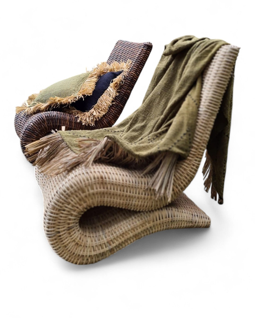COBRA RATTAN SOFA