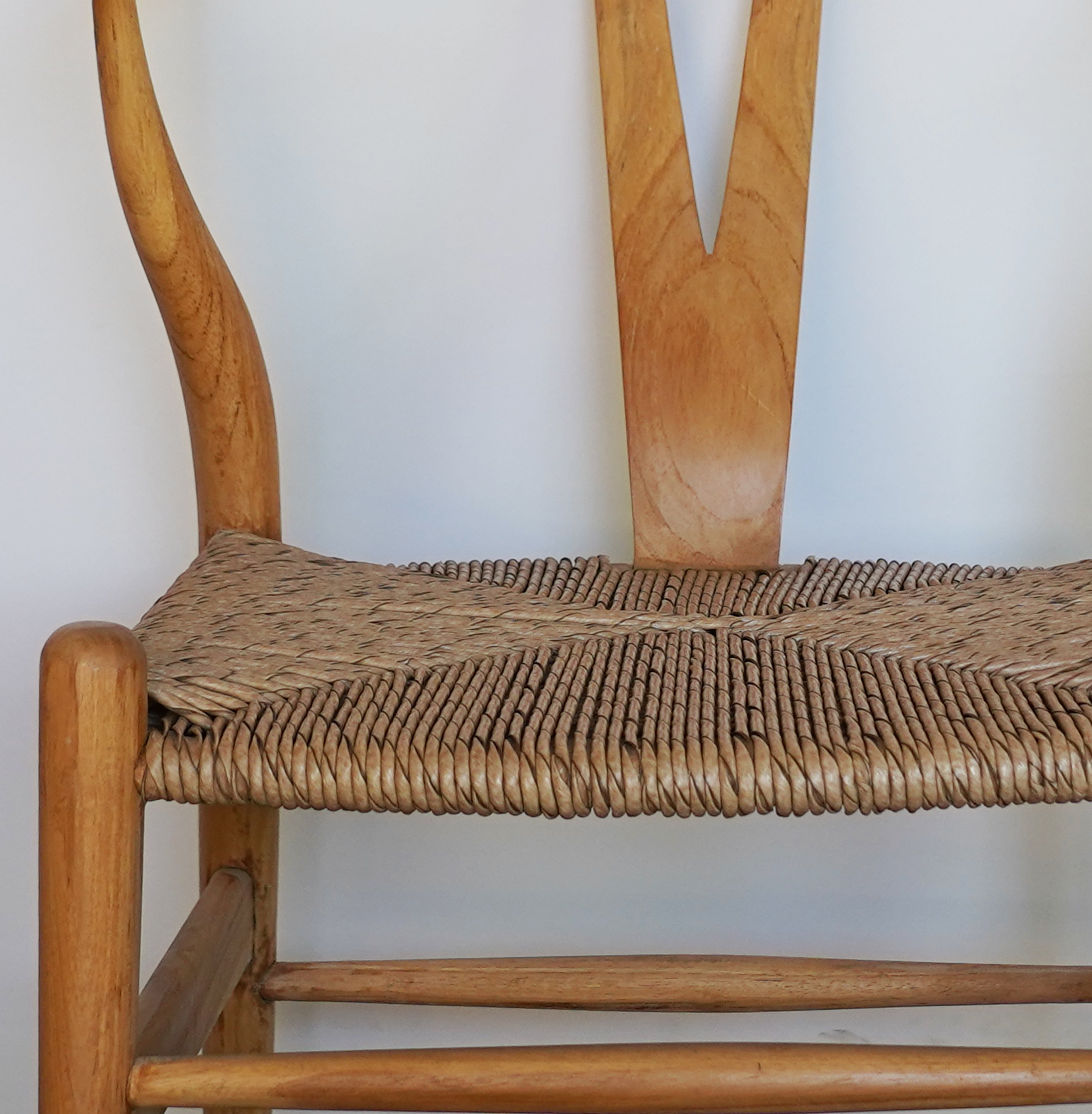 WISHBONE BANANA FIBER CHAIR