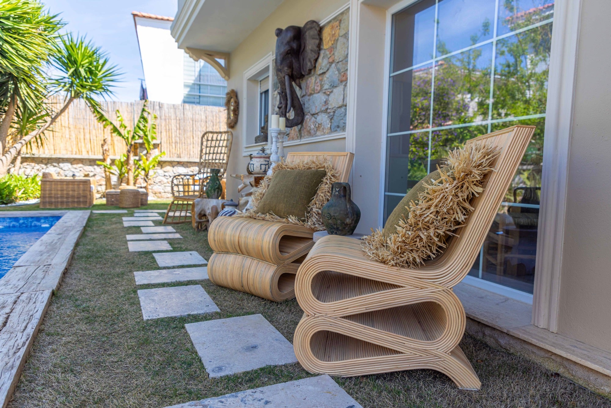 RATTAN KOLTUK