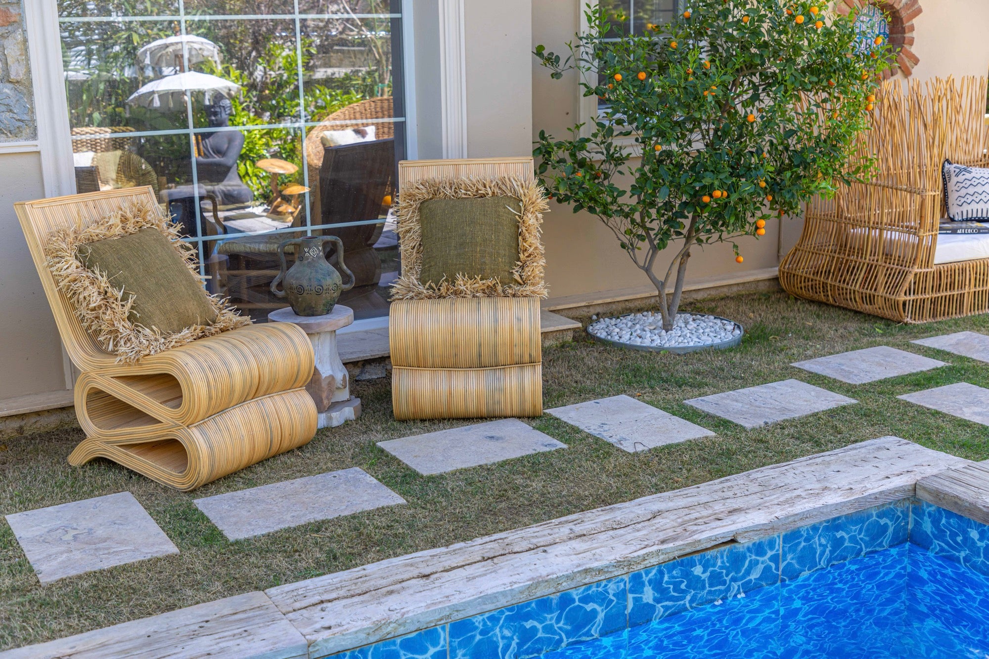 RATTAN KOLTUK