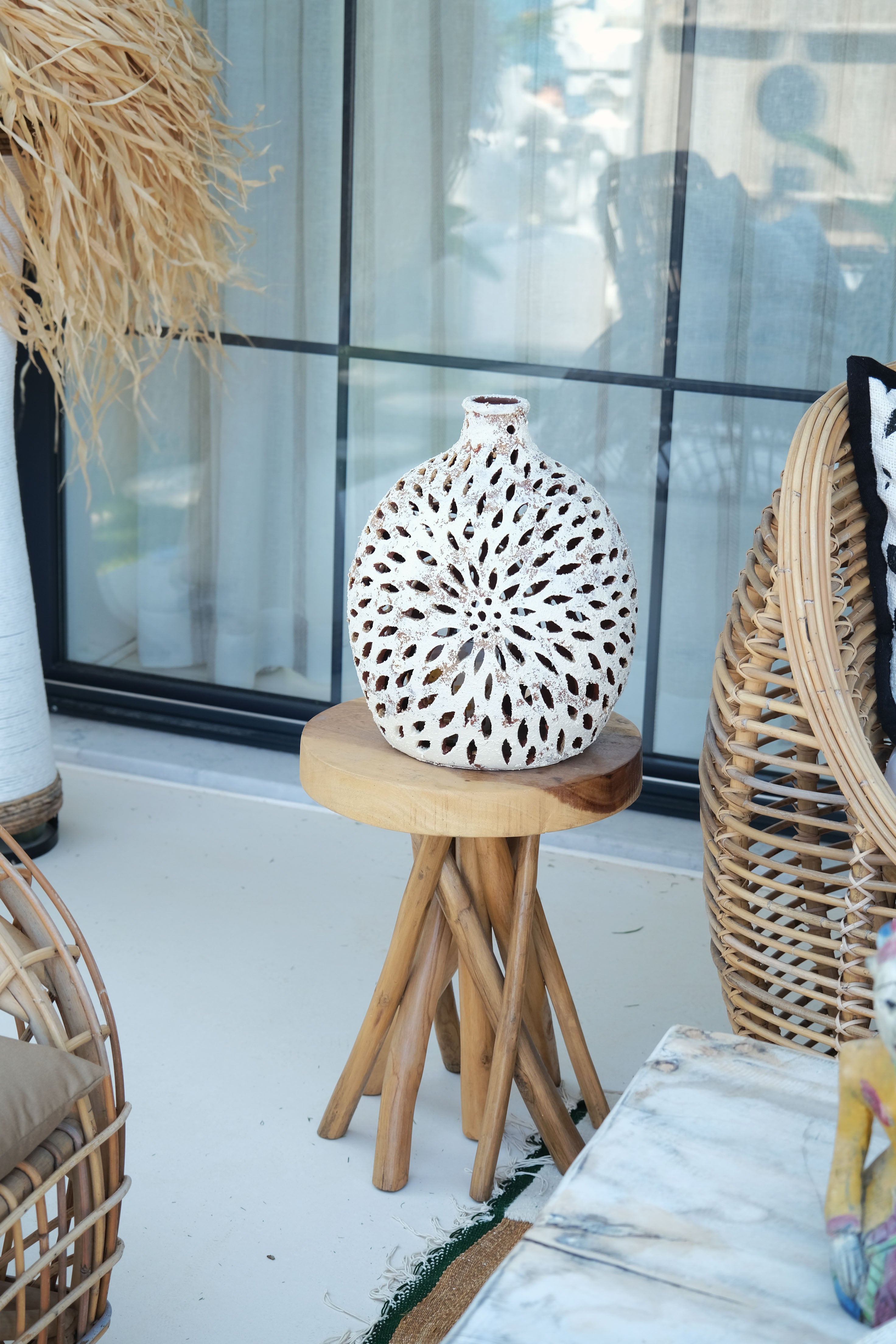 PUTRI COFFEE TABLE