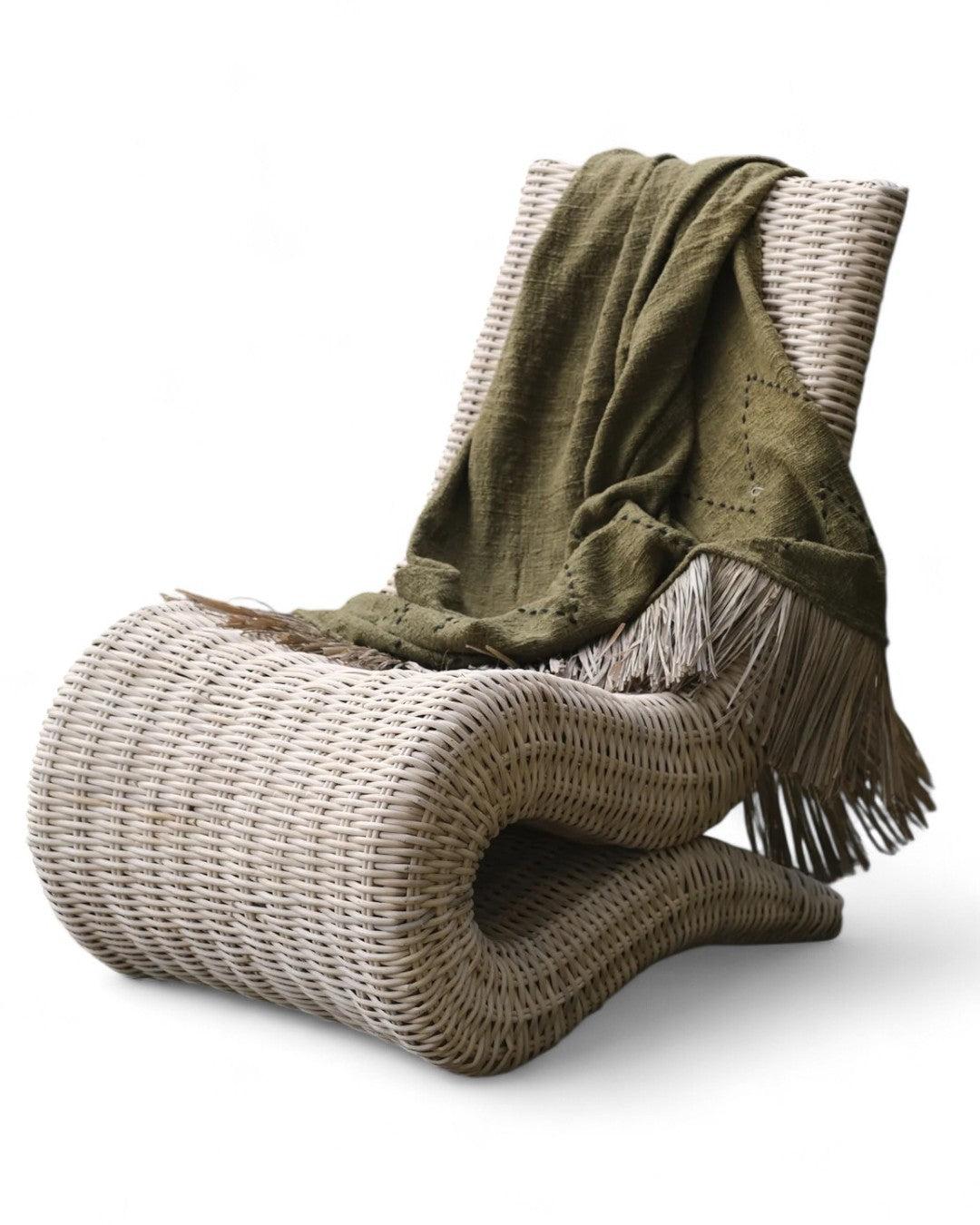 COBRA RATTAN SOFA