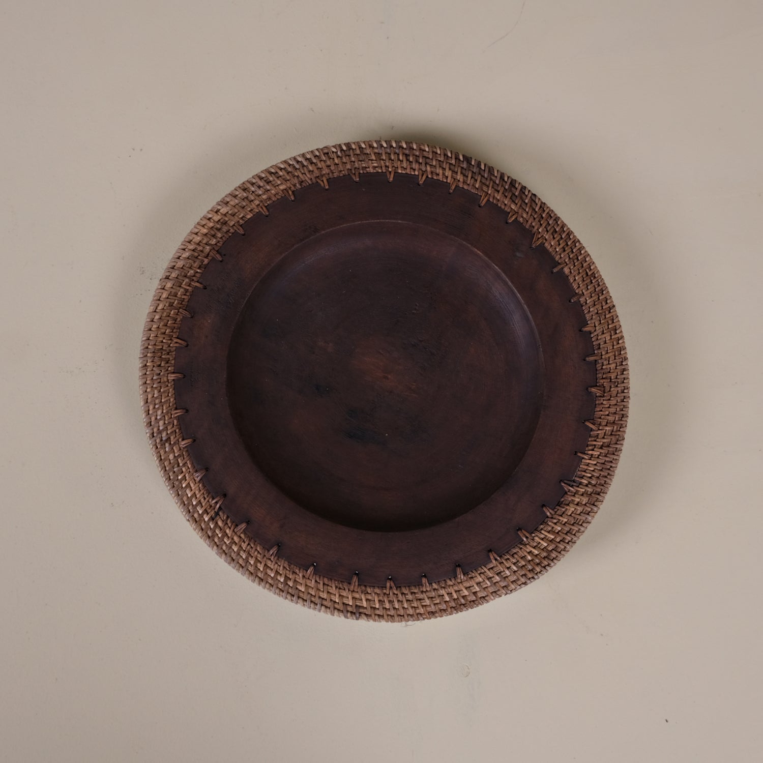 ÖRME RATTAN KOYU AĞAÇ TEPSİ