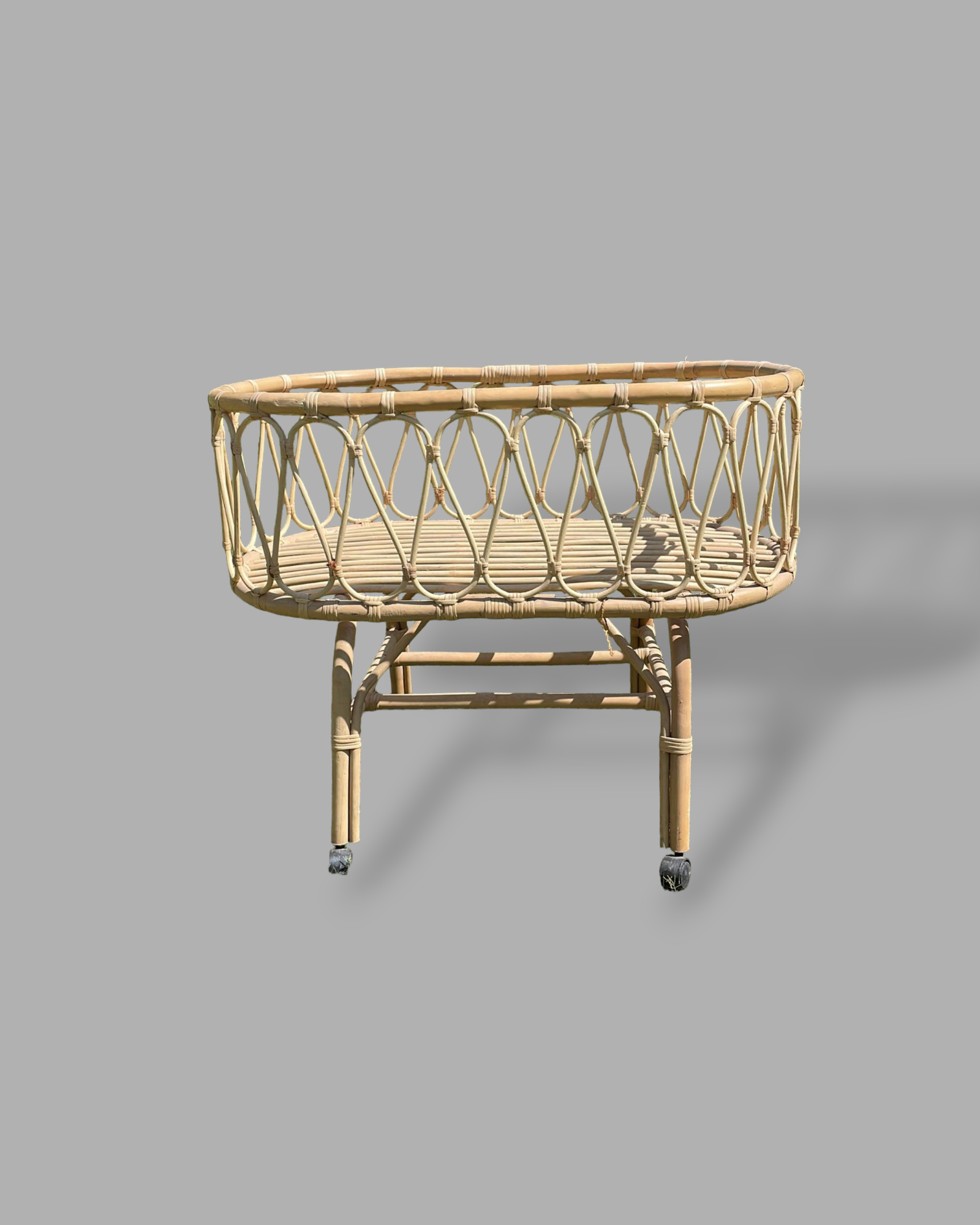 RATTAN BABY BED M