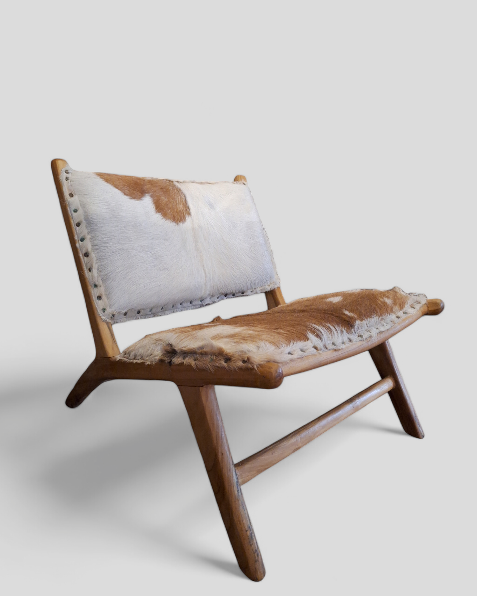 LAZY GOAT SKIN ARMCHAIR