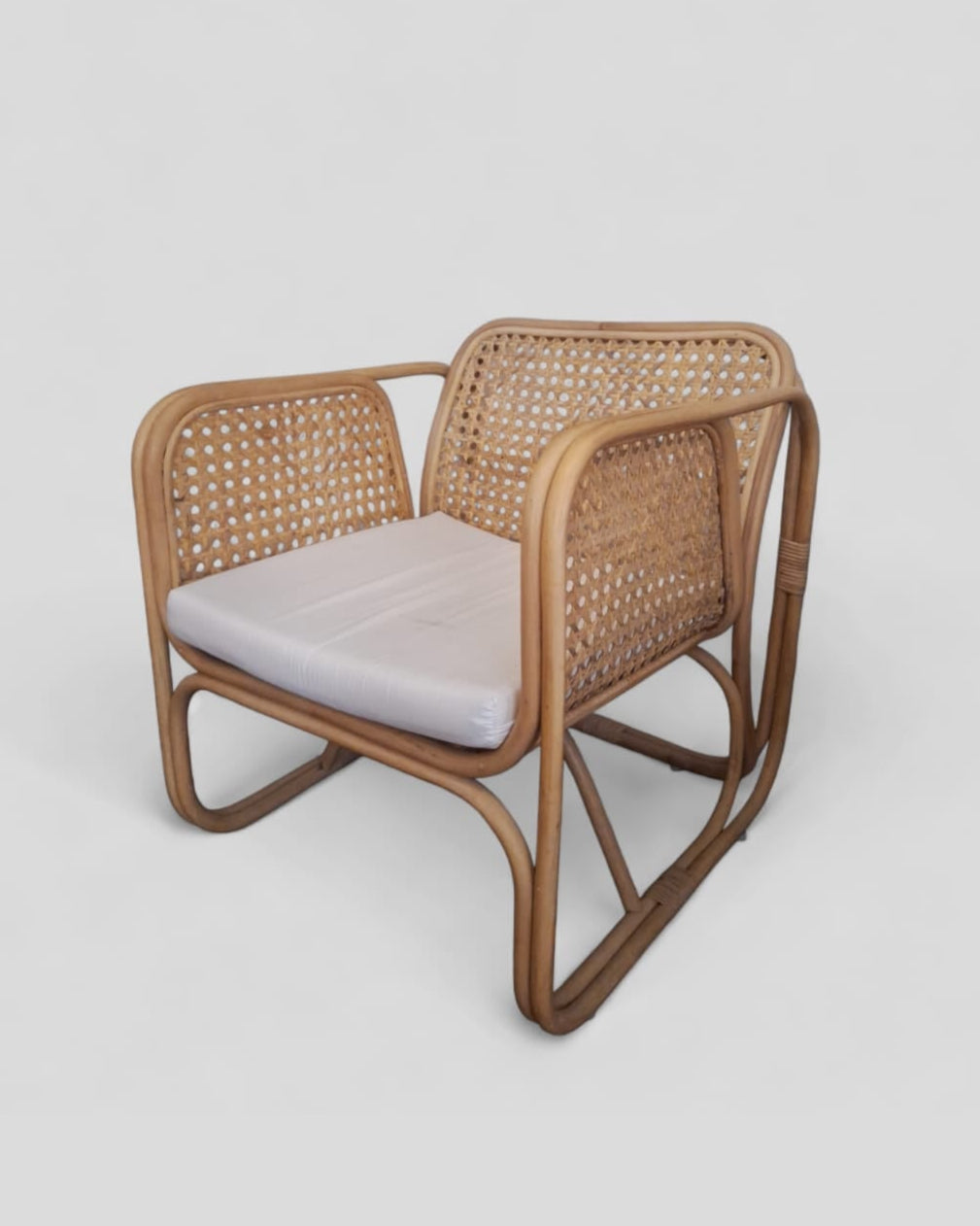 ANDRI CHAIR