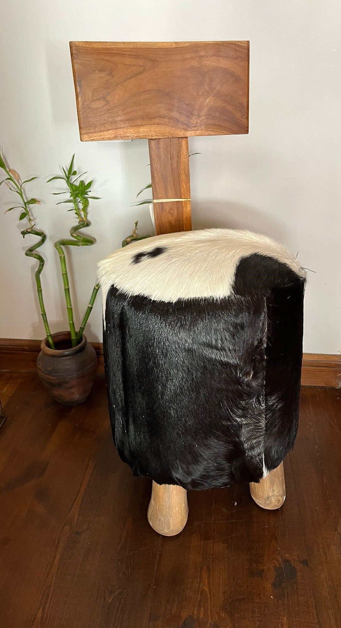 CALFSKIN STOOL WITH BACK