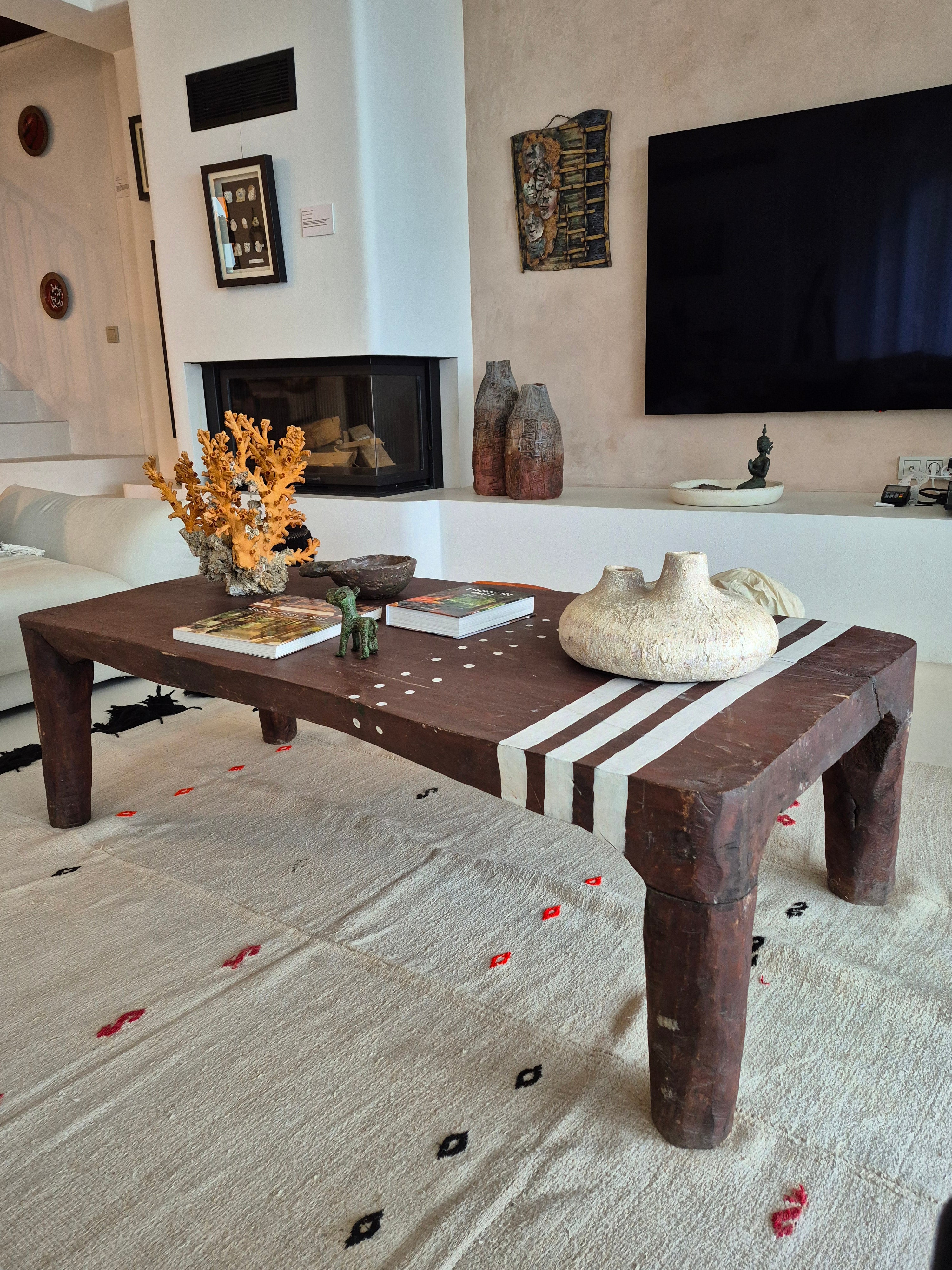 TEAK STRIPED PATTERNED RECTANGULAR COFFETABLE
