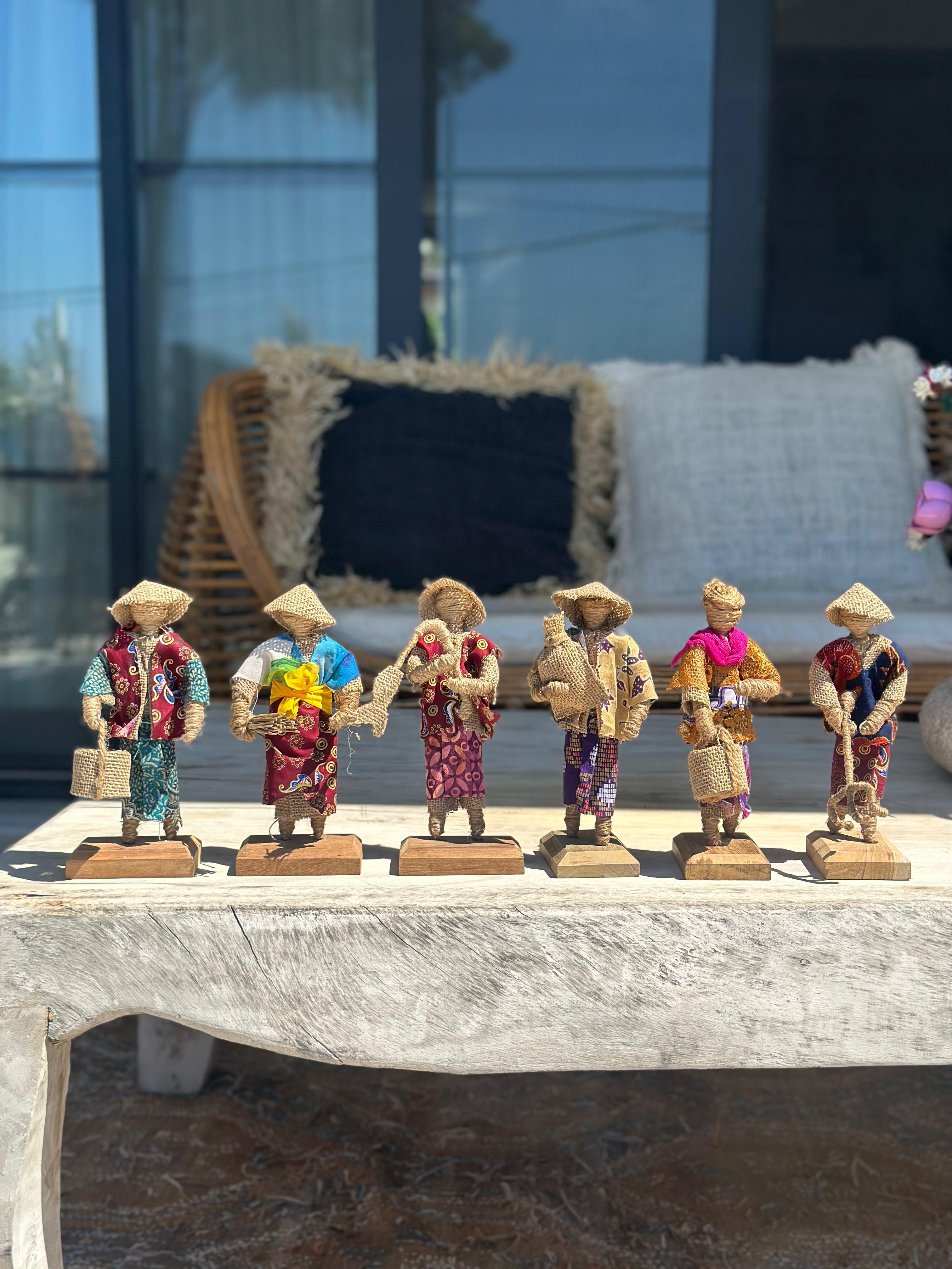 BALİNİESE JÜT BİBLO