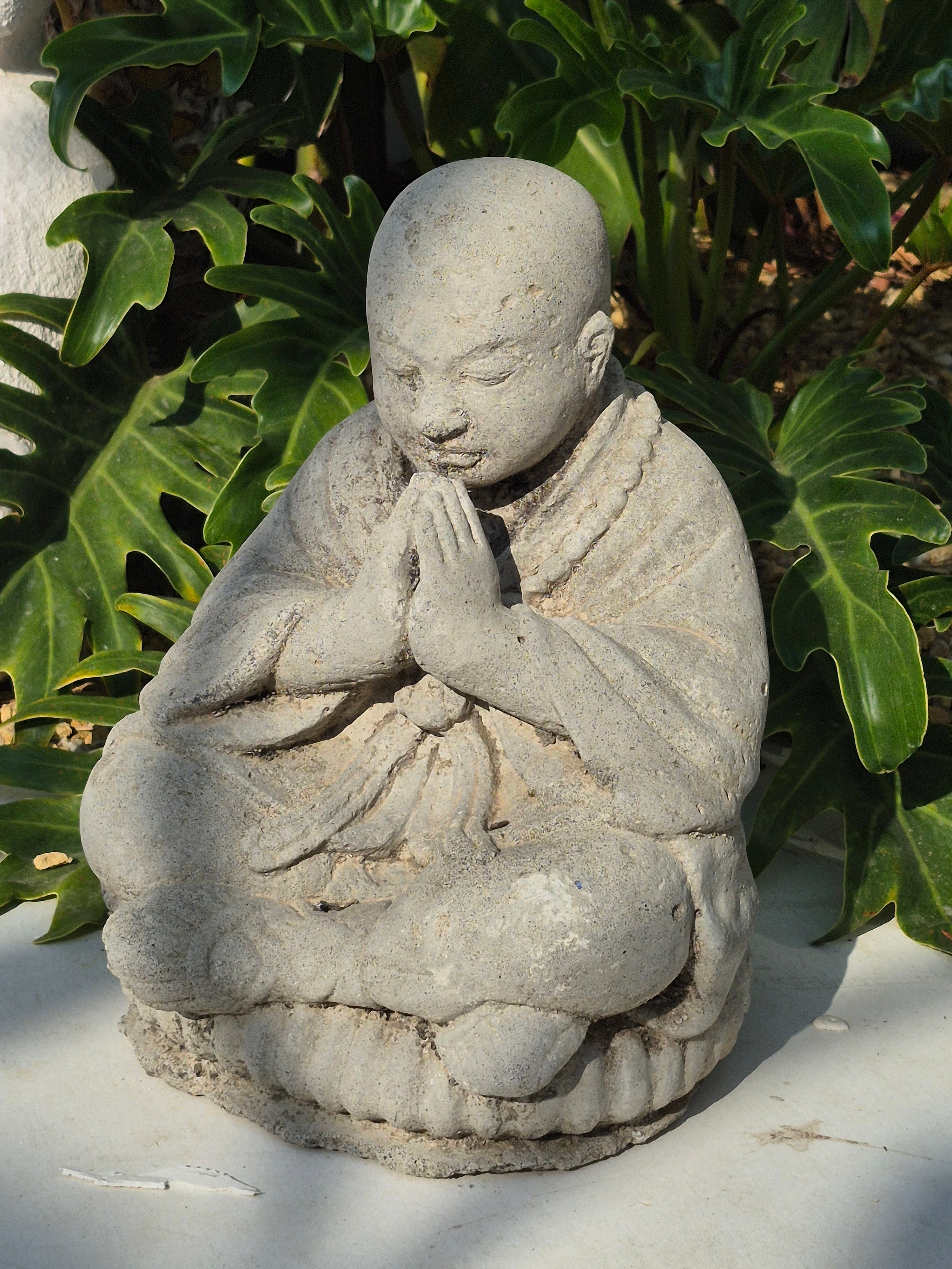 RINI BUDDHA FIGURINES