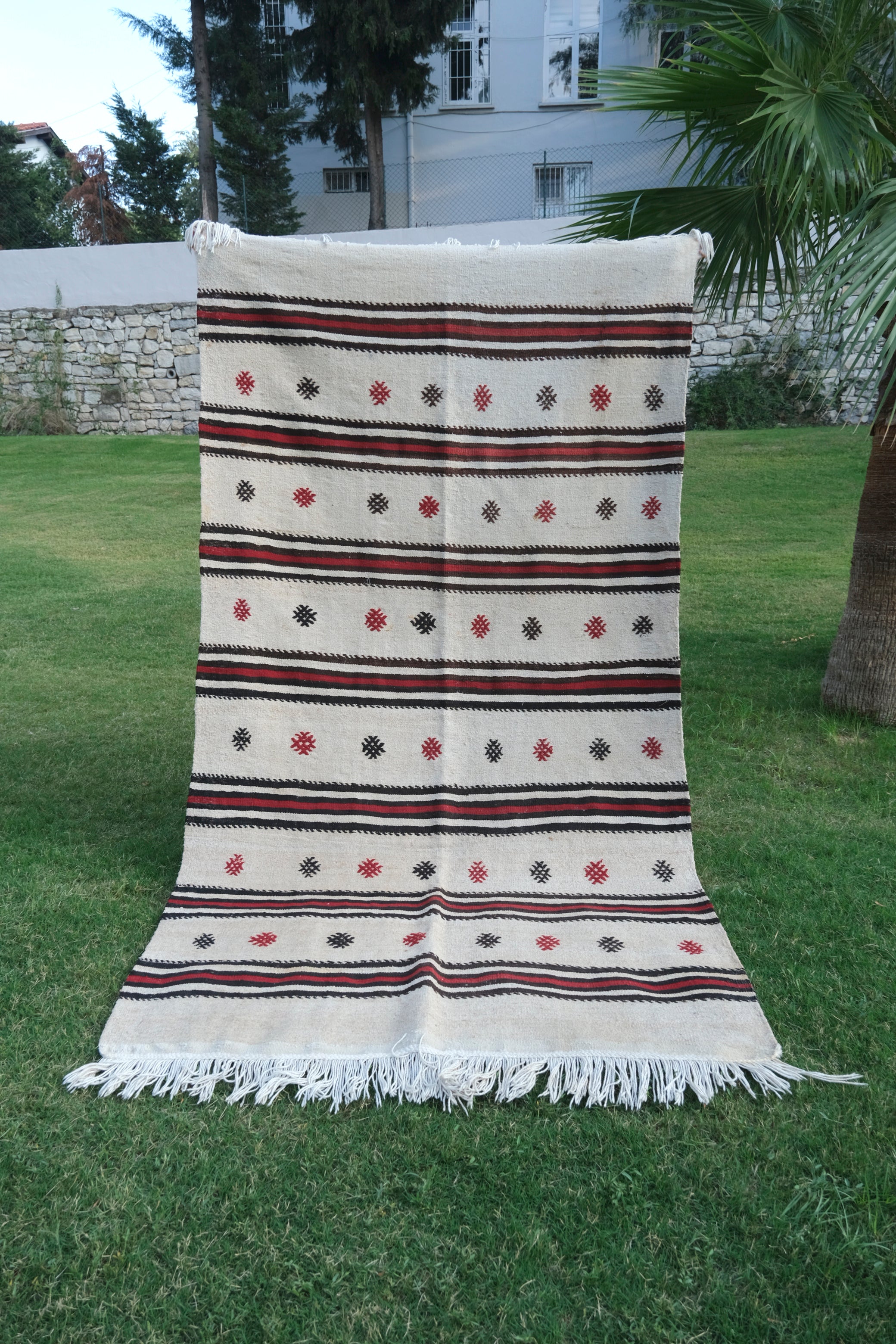 HEMP CARPET WITH CICIM PATTERN