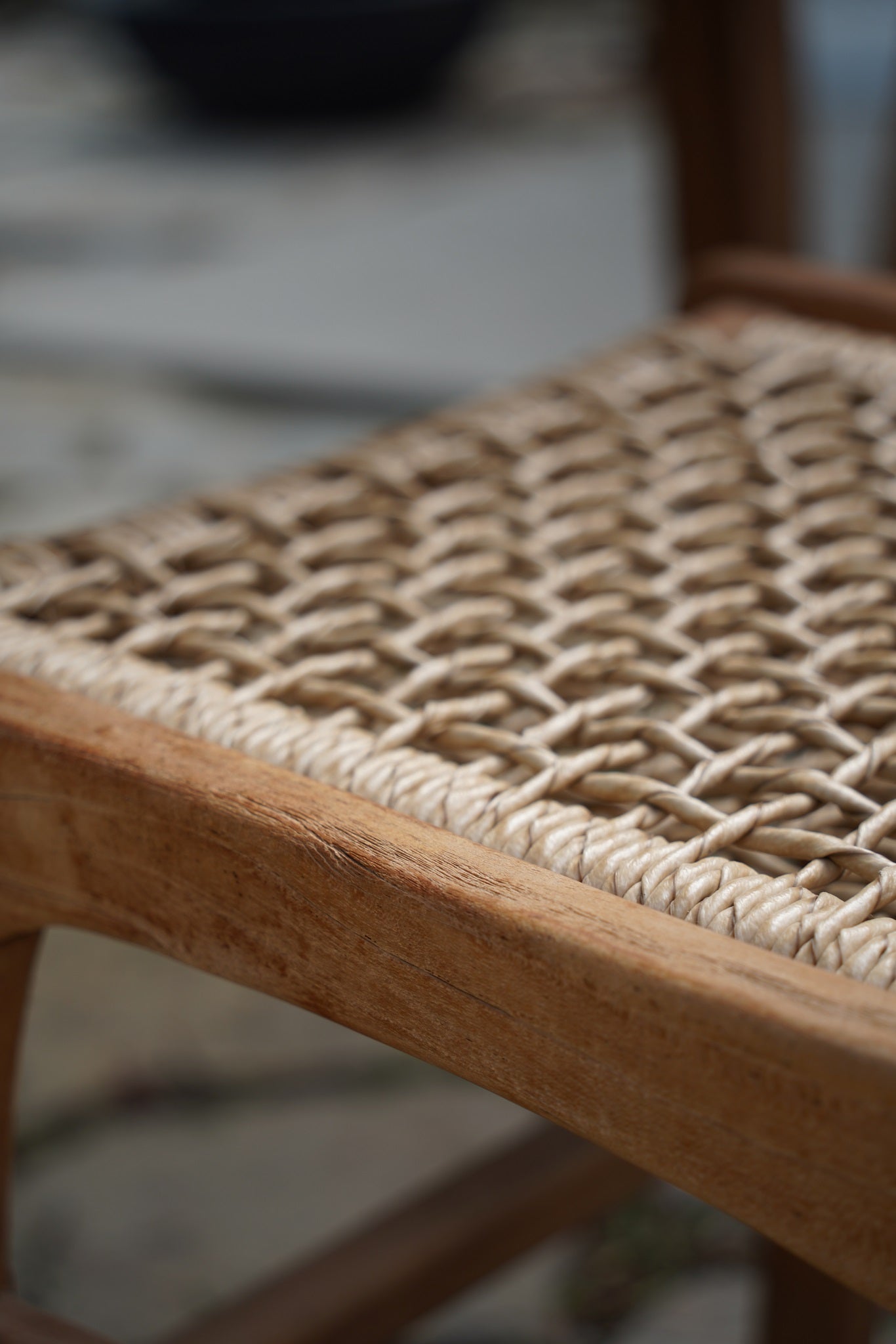 ABAKA CHAIR