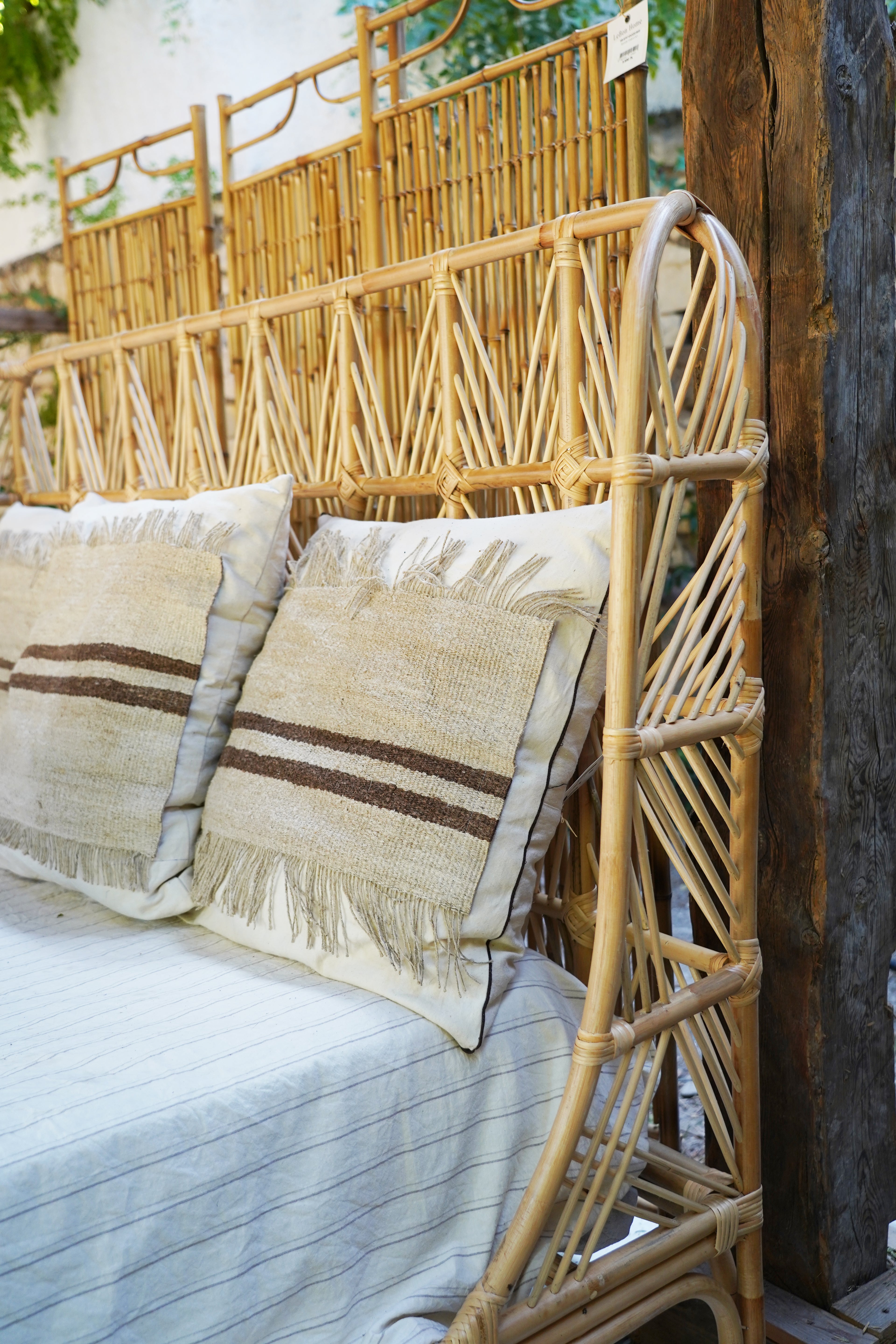 RATTAN BED