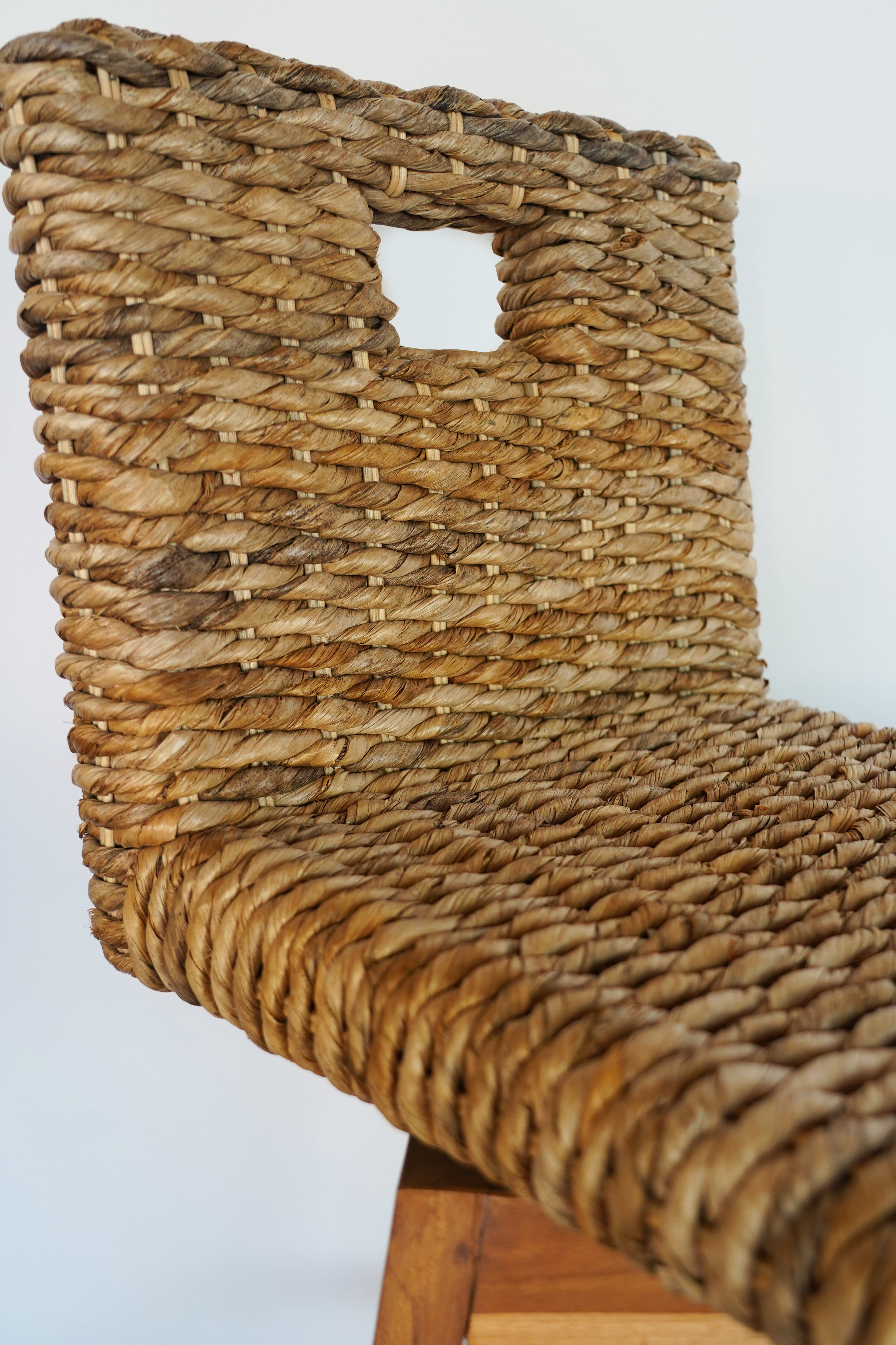 SEAGRASS BAR STOOL