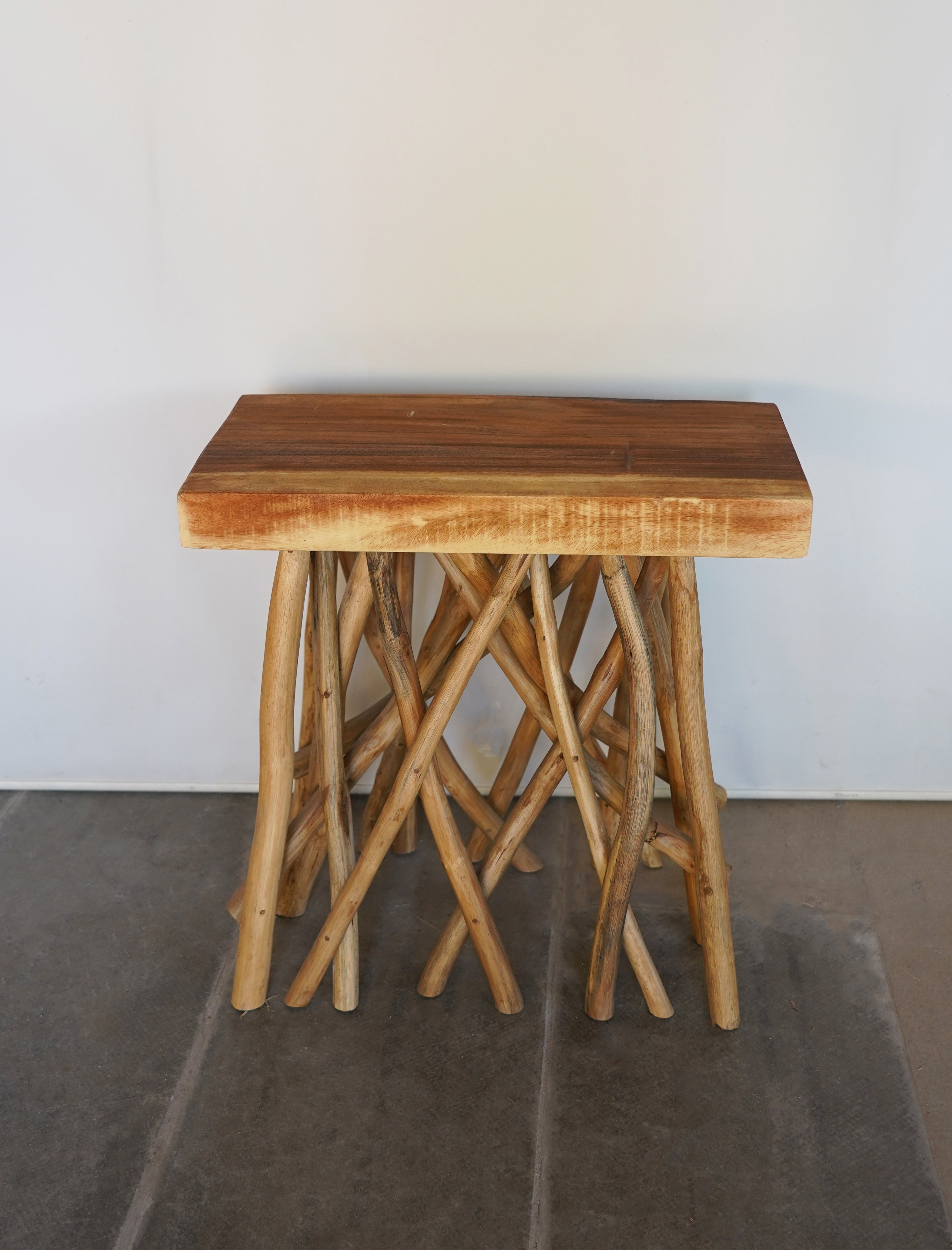 LESTARI COFFEE TABLE