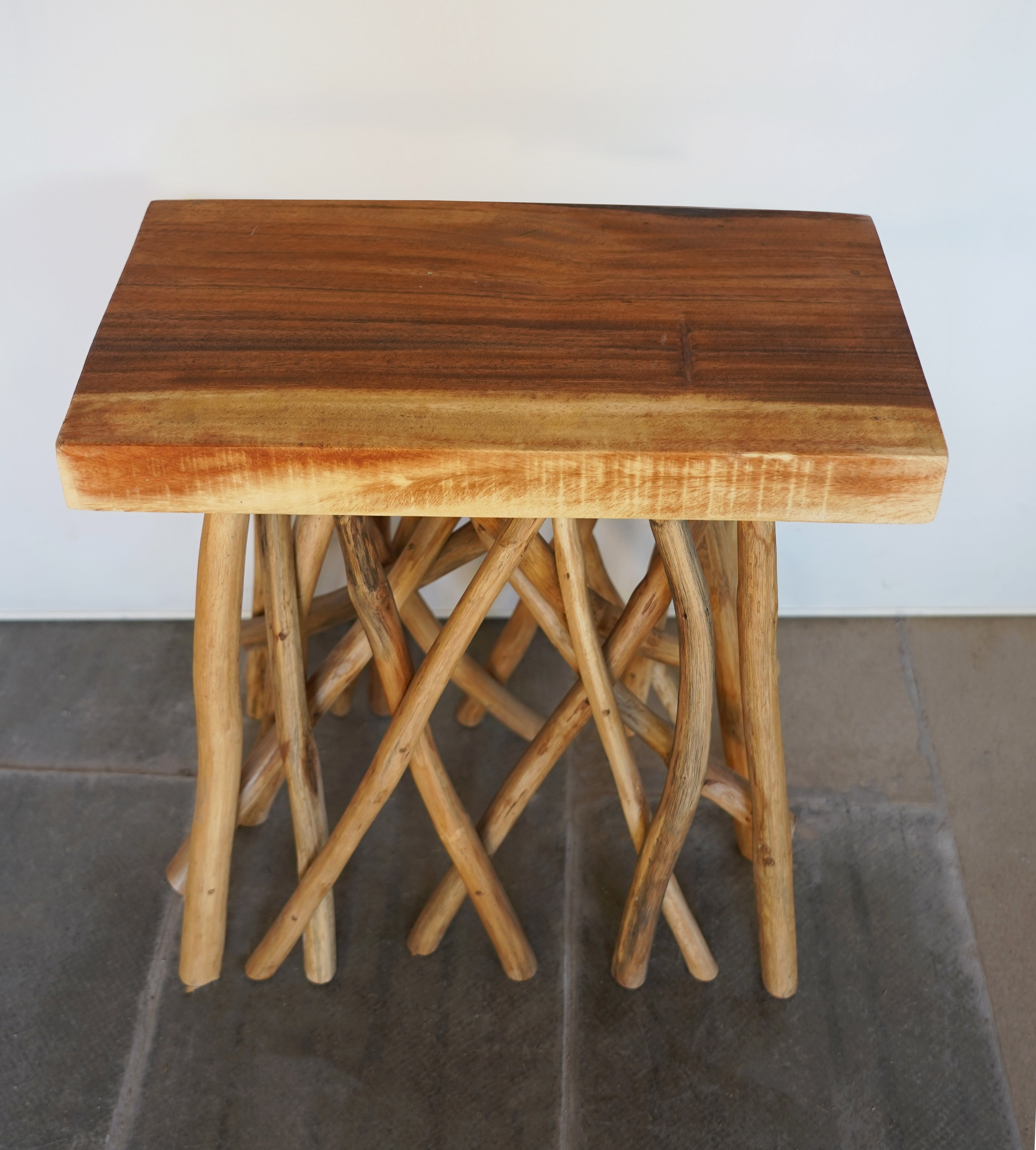 LESTARI COFFEE TABLE