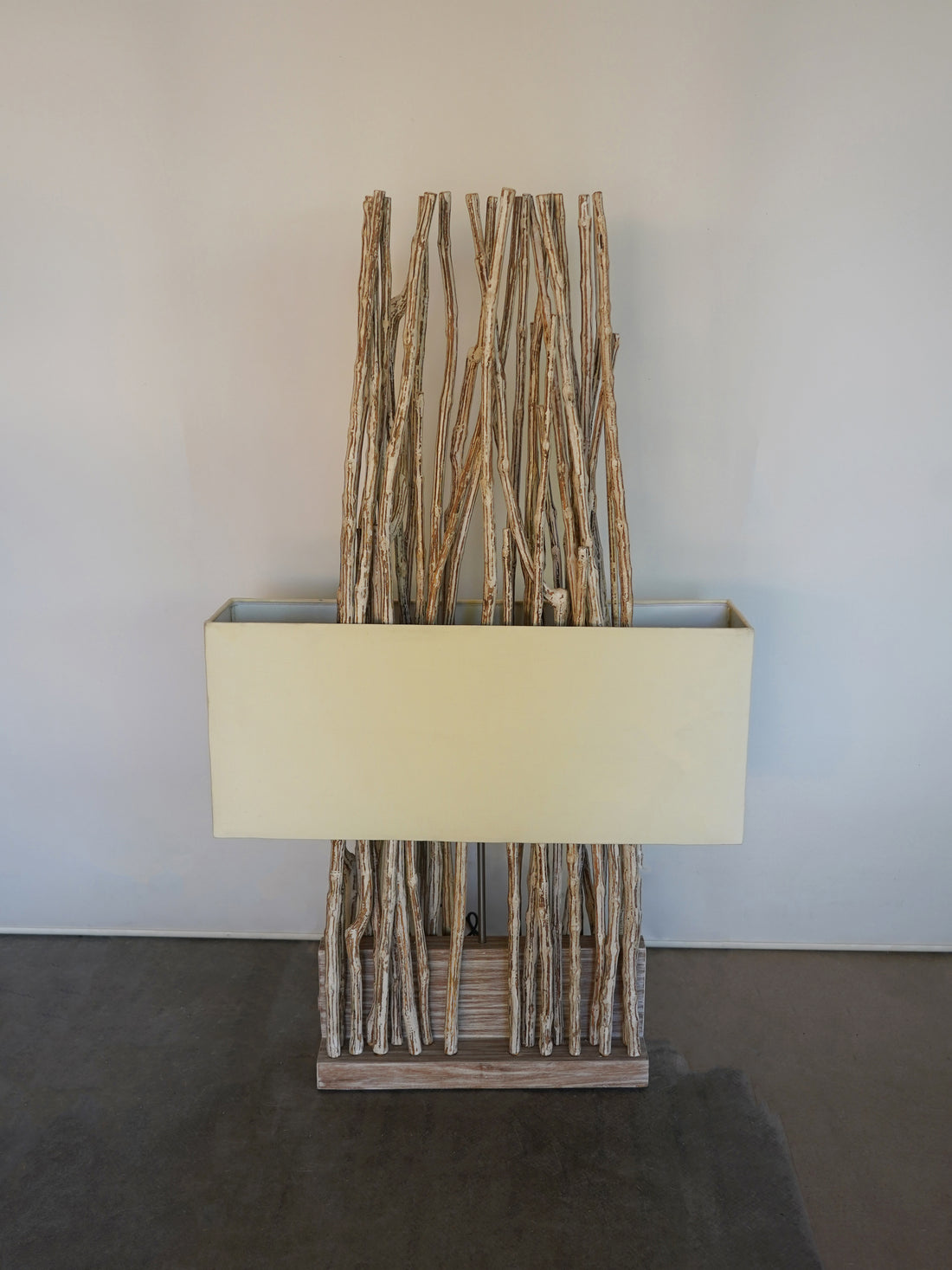 RUPAT FLOOR LAMP