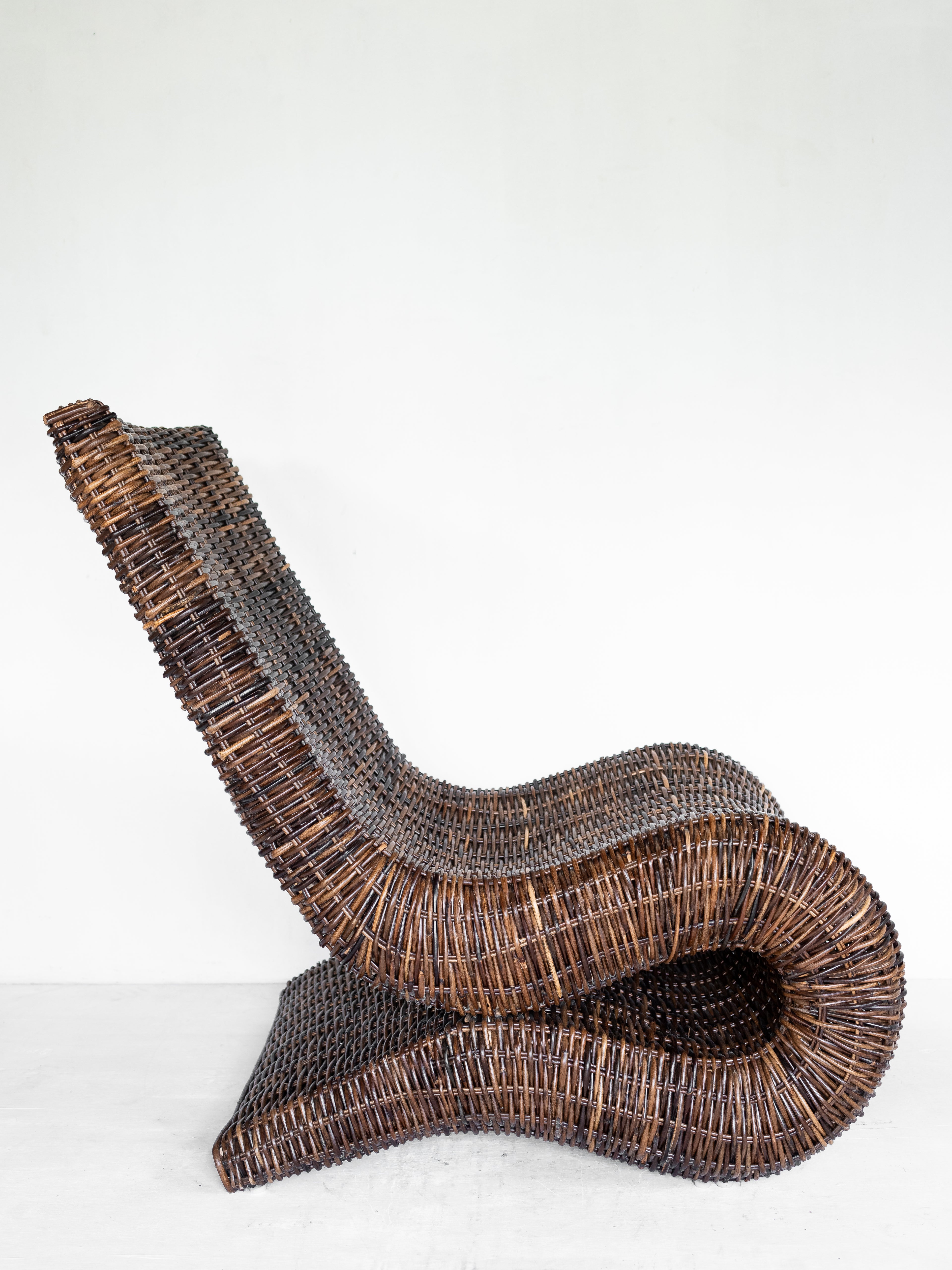 COBRA RATTAN SOFA