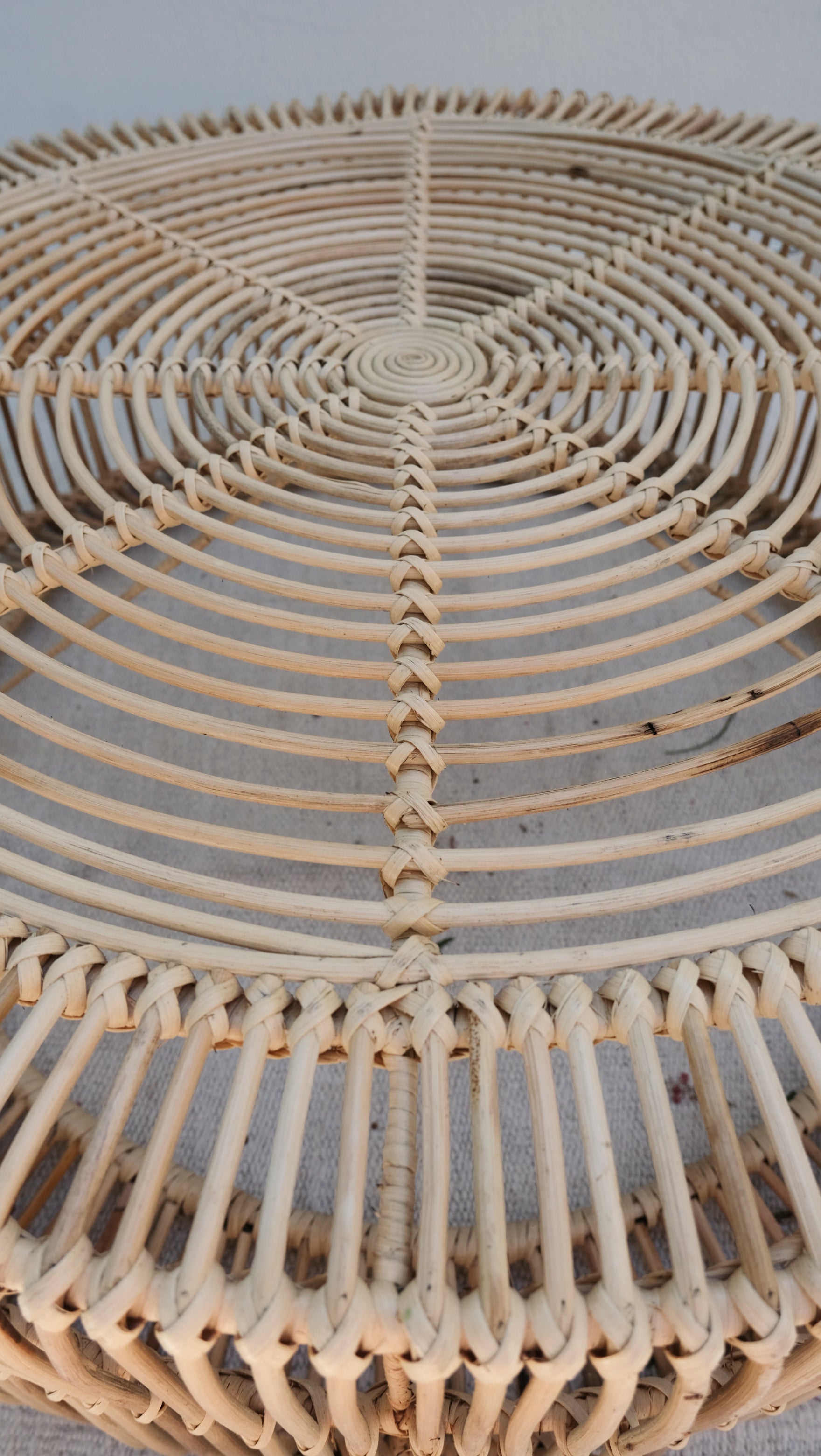 RATTAN COFFEE TABLE IRON SKELETON L