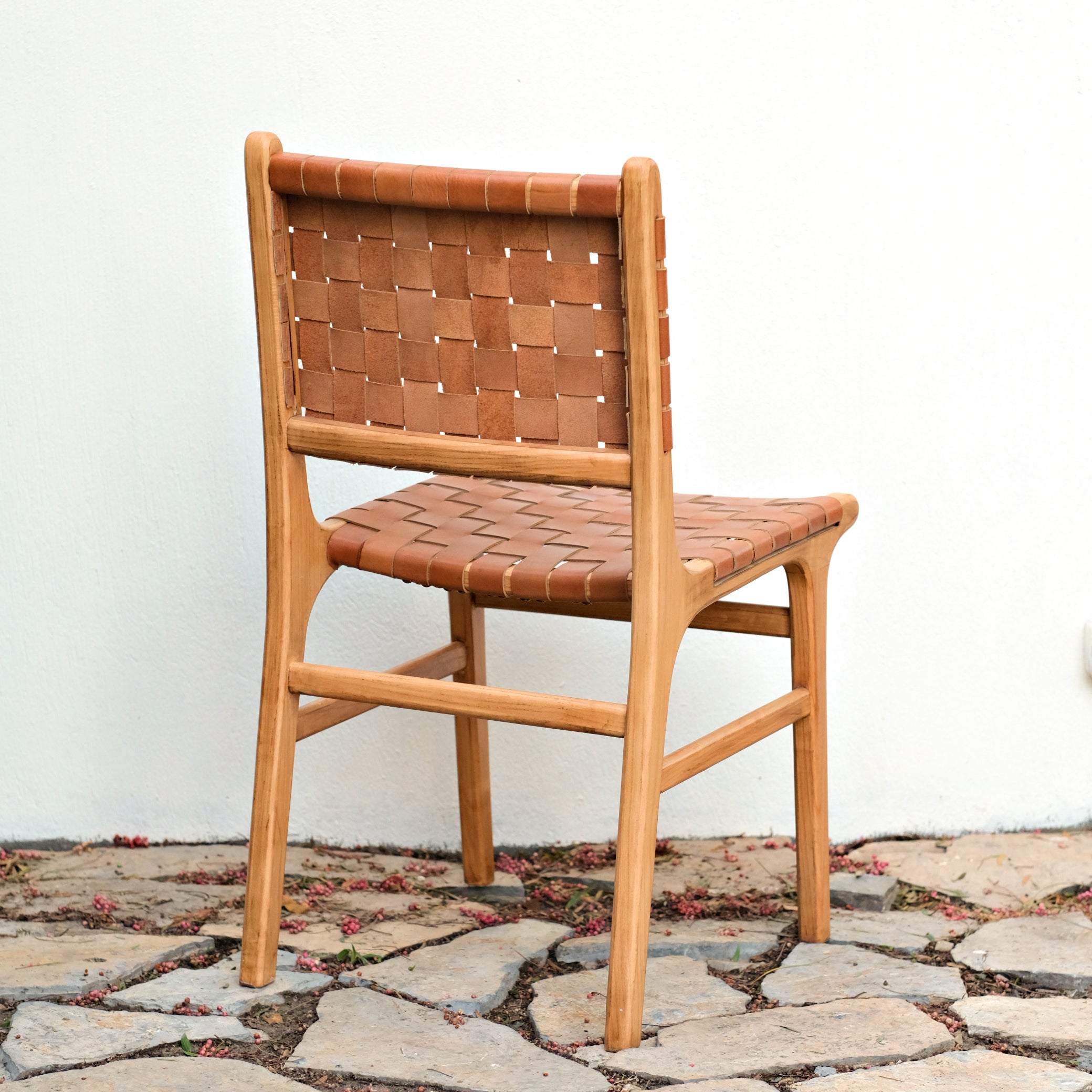 AZUR LEATHER CHAIR