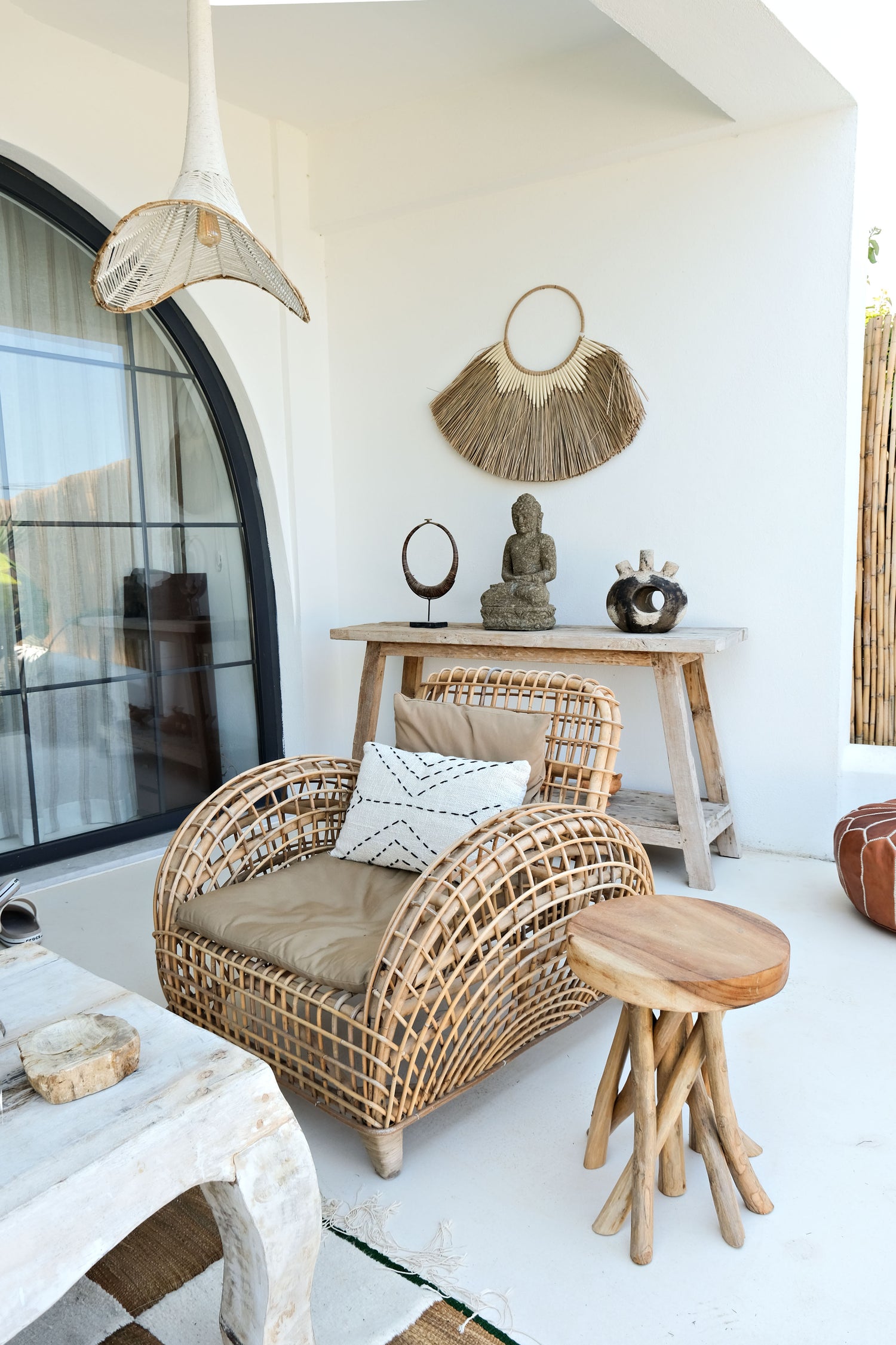 PUTRI COFFEE TABLE
