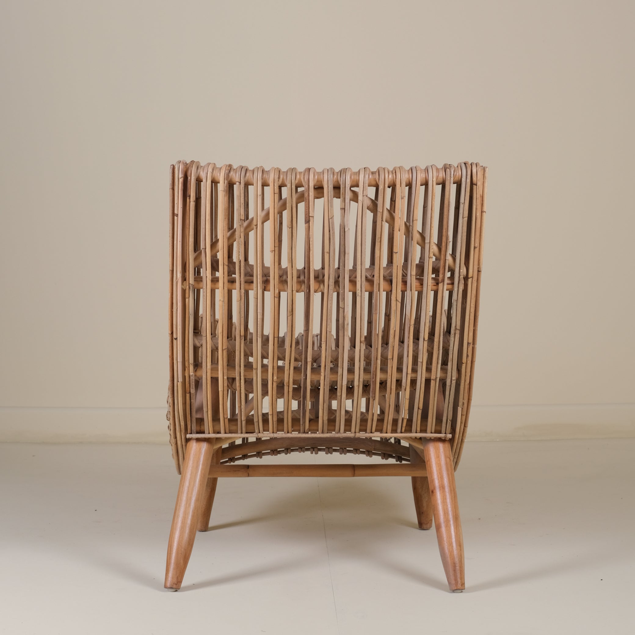 DROP RATTAN SOFA