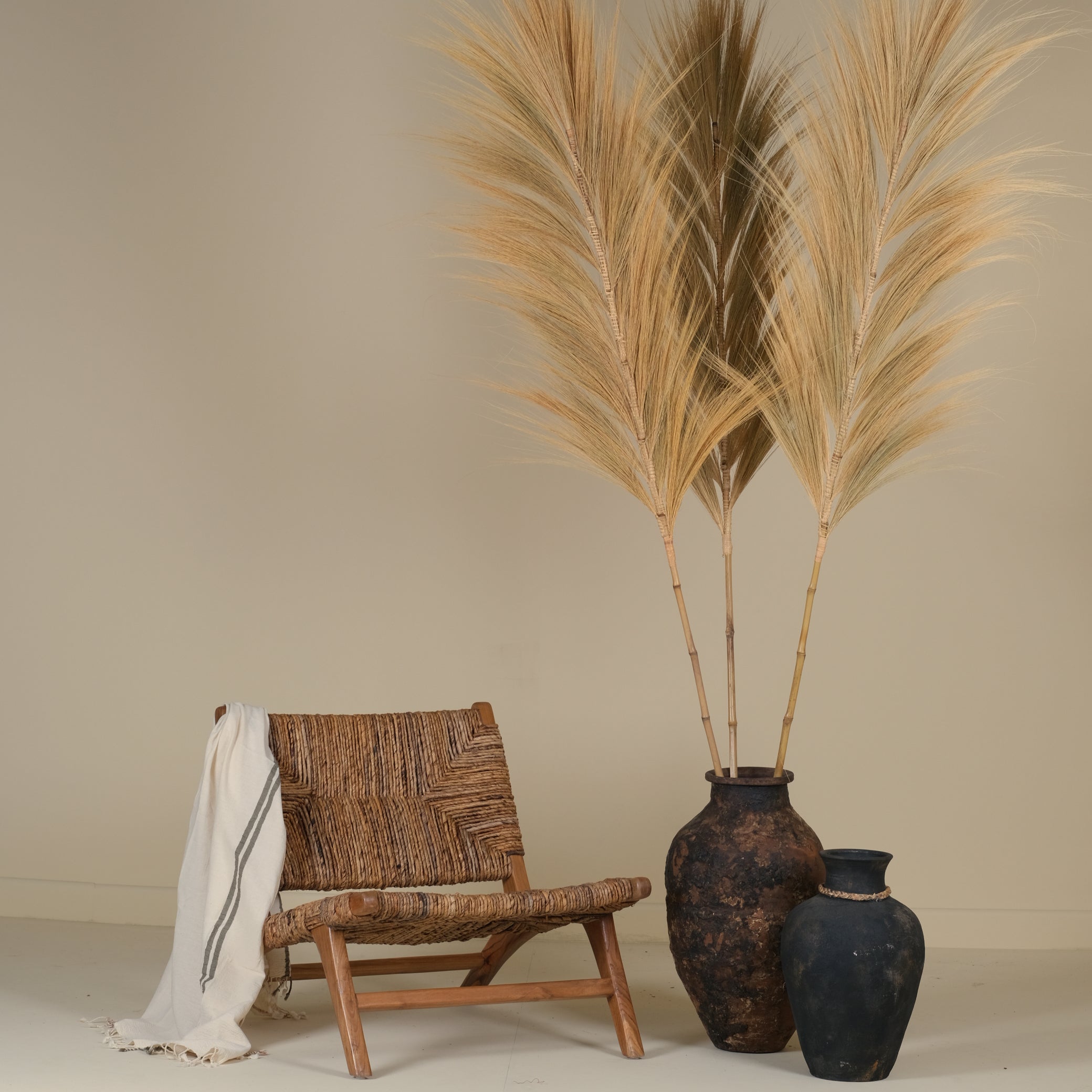 LAZY BANANA FIBER ARMCHAIR