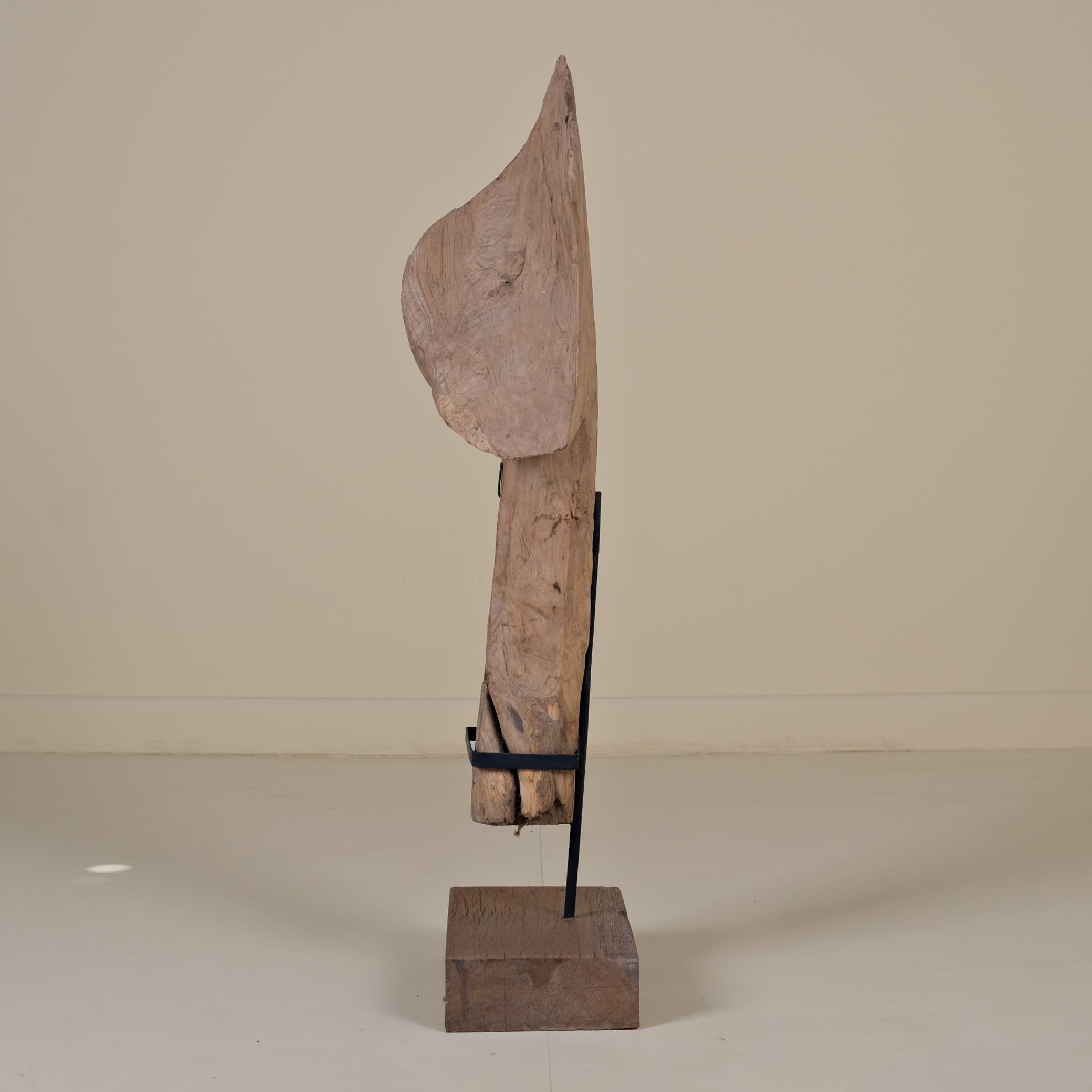 TEAK TRINKET WITH STAND