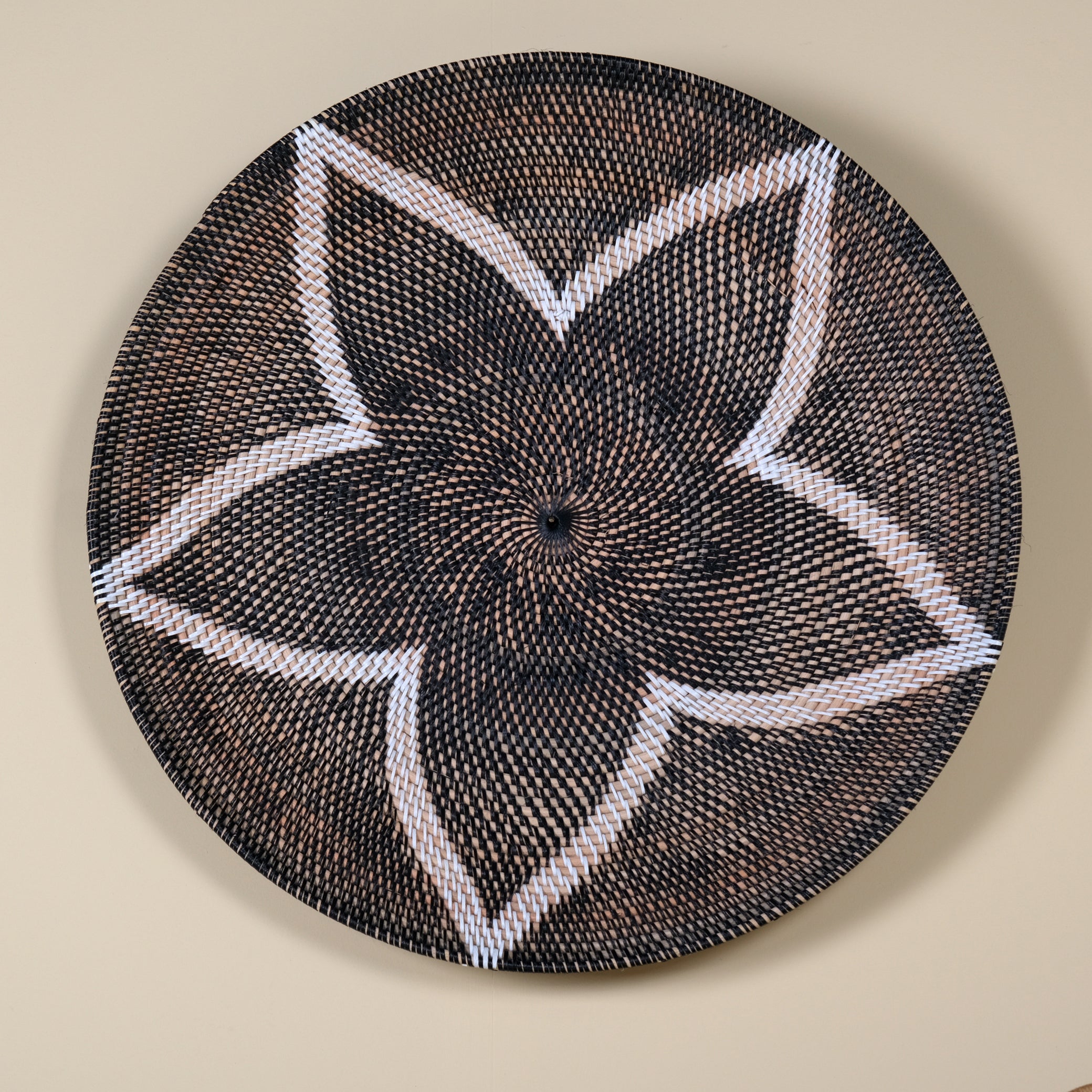 RATTAN WALL DECOR M