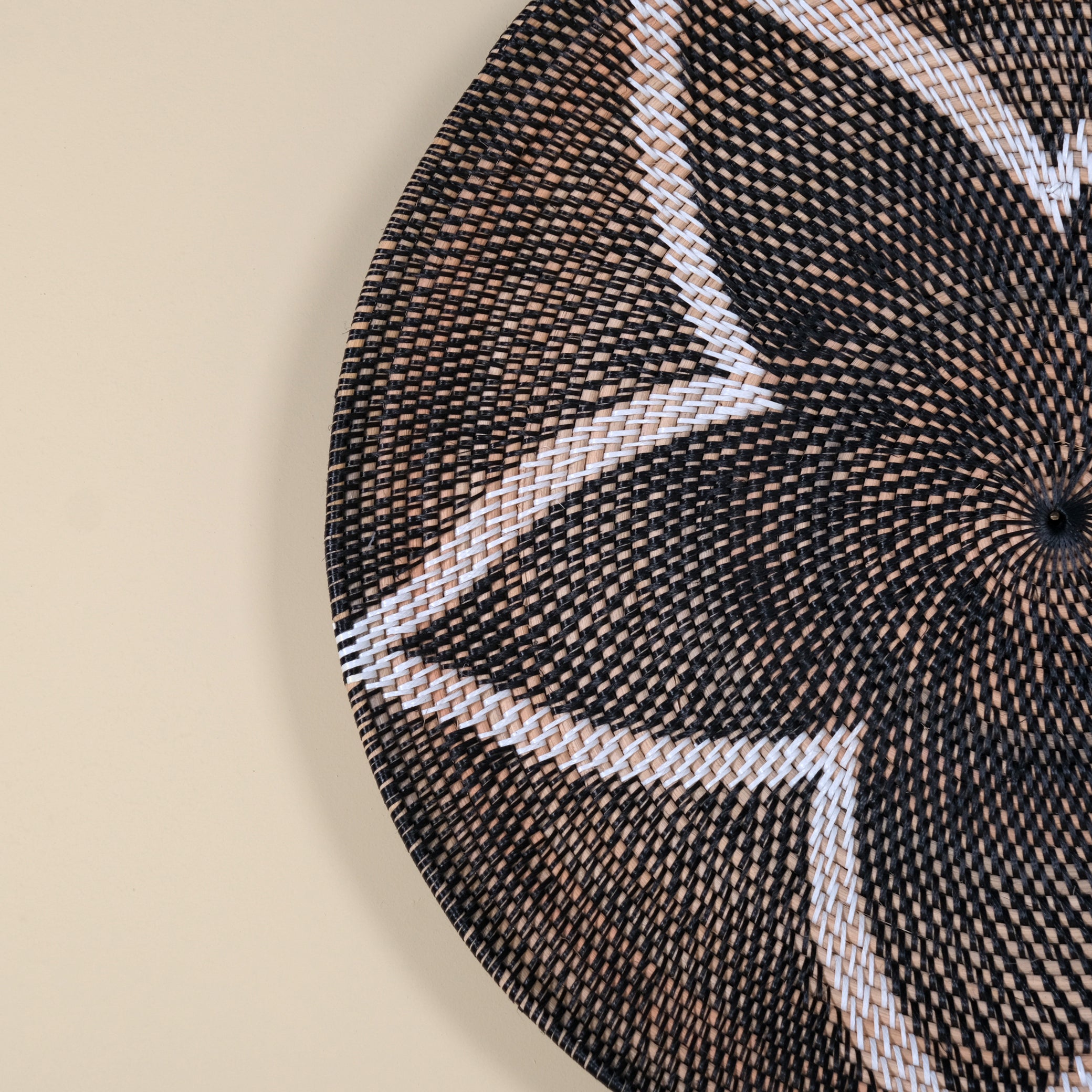 RATTAN WALL DECOR M