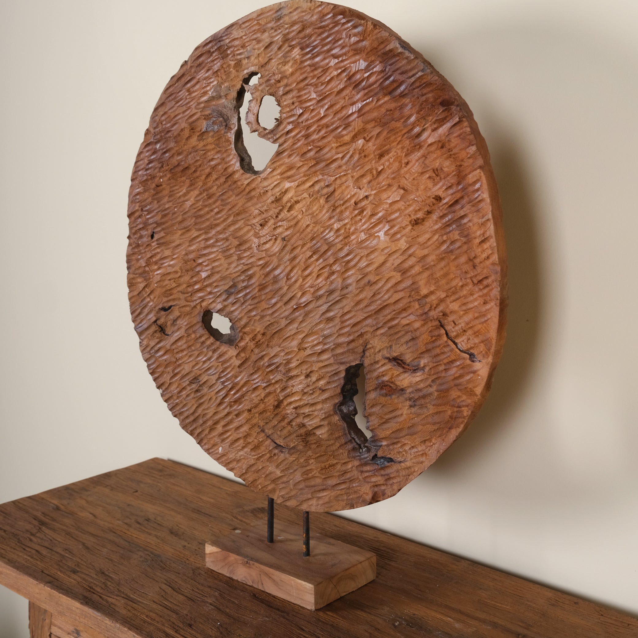 ROUND TEAK PANEL WITH BUDDHA IN THE MIDDLE