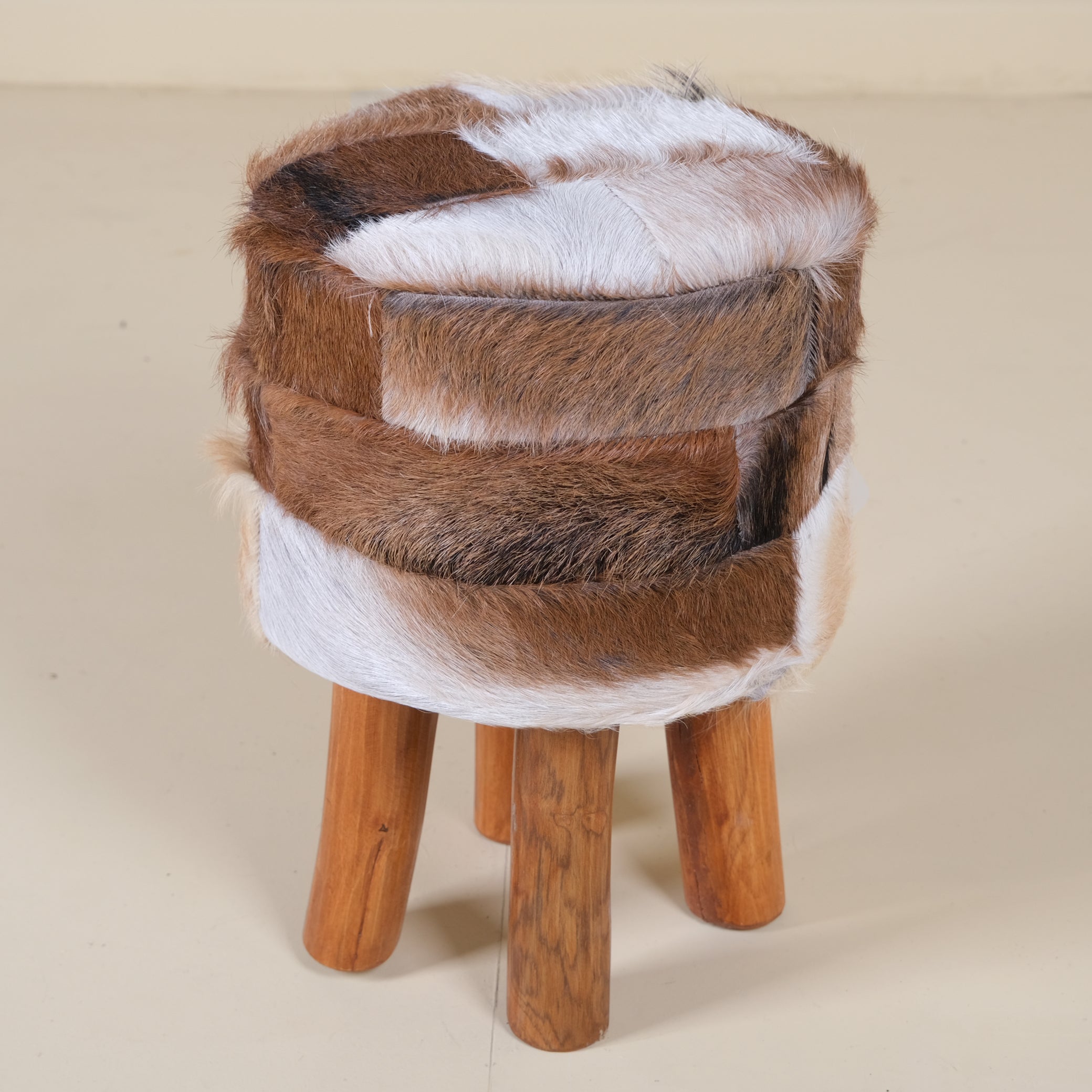 GOAT FLUFFY STOOL