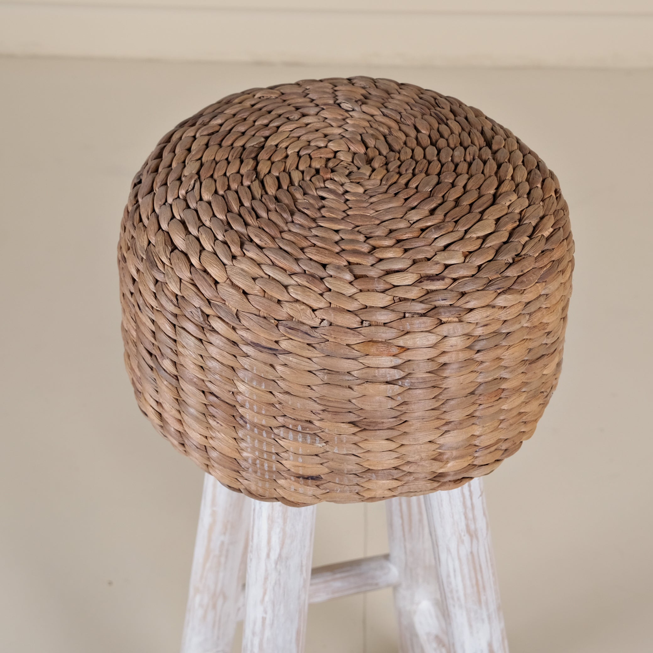 BANANA FIBER WHITE FOOT STOOL
