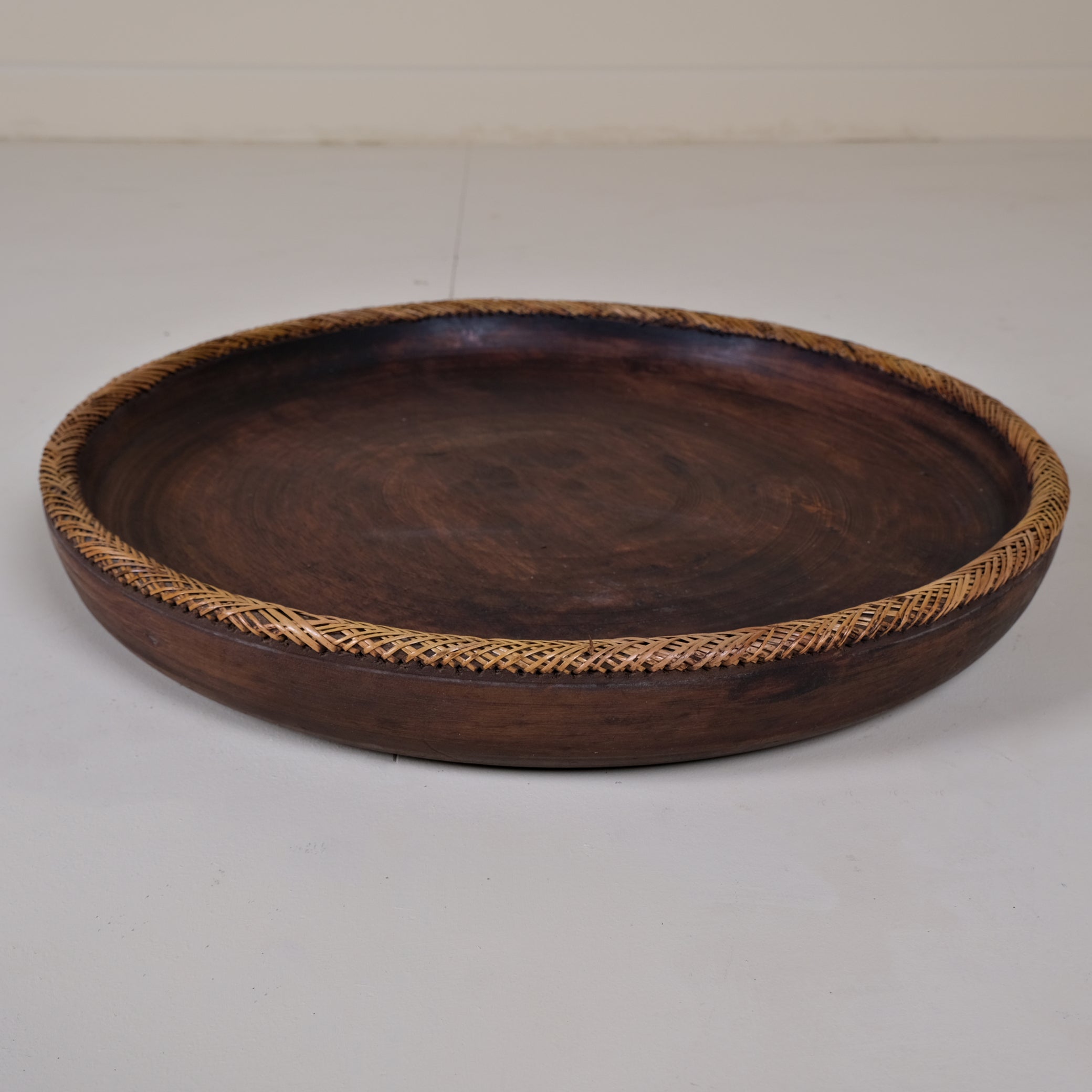 LARGE KNITTED RATTAN WOOD TRAY