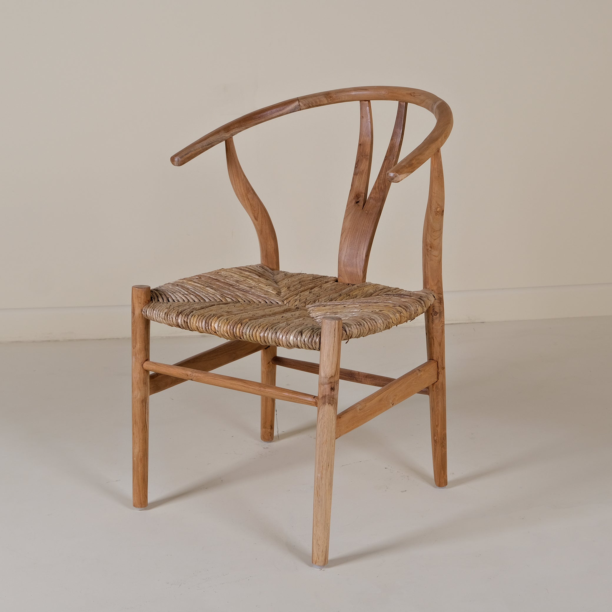 WISHBONE BANANA FIBER CHAIR