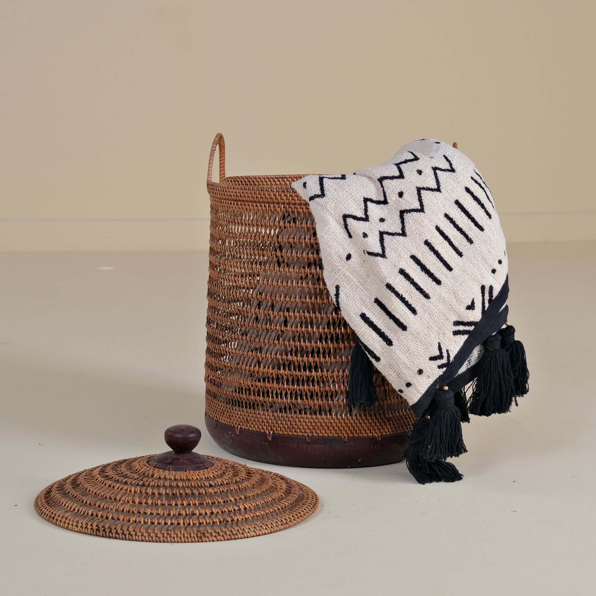 RATTAN HANDLED BASKET