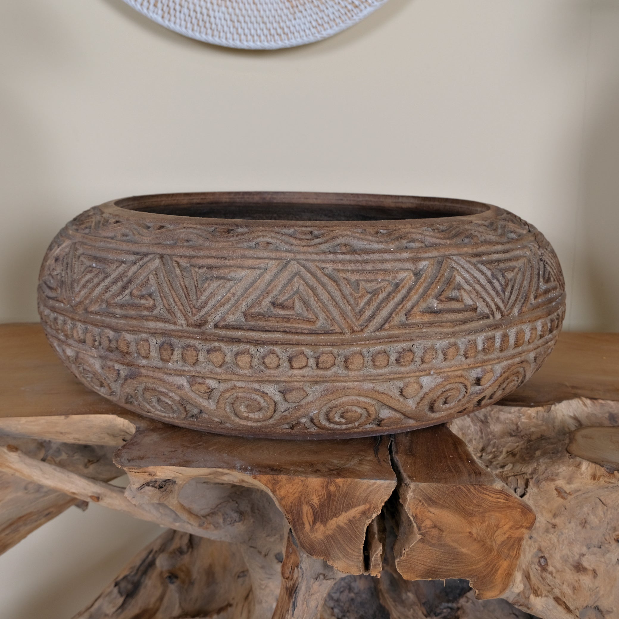 TEAK ENGRAVED BOWL ROUND