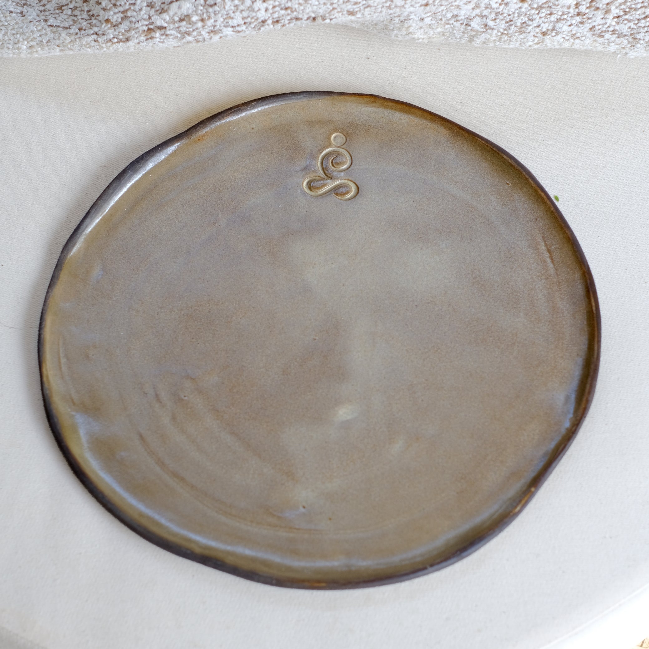 FLAT SERVING PLATE