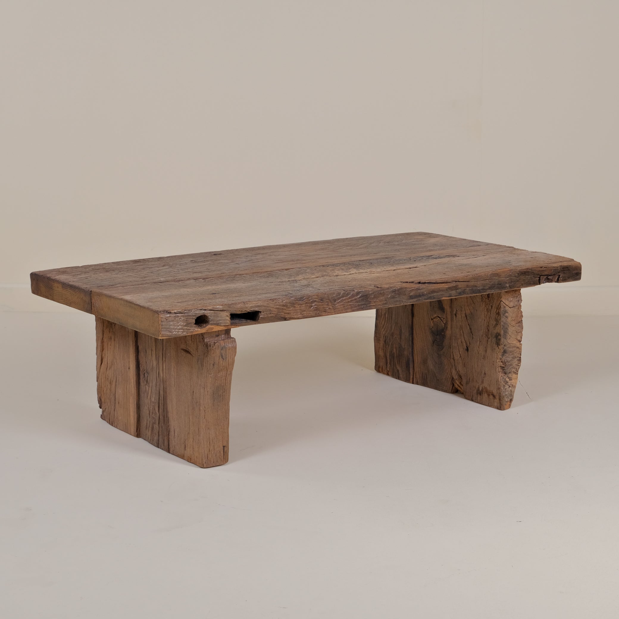 RECYCLE COFFEE TABLE OAK