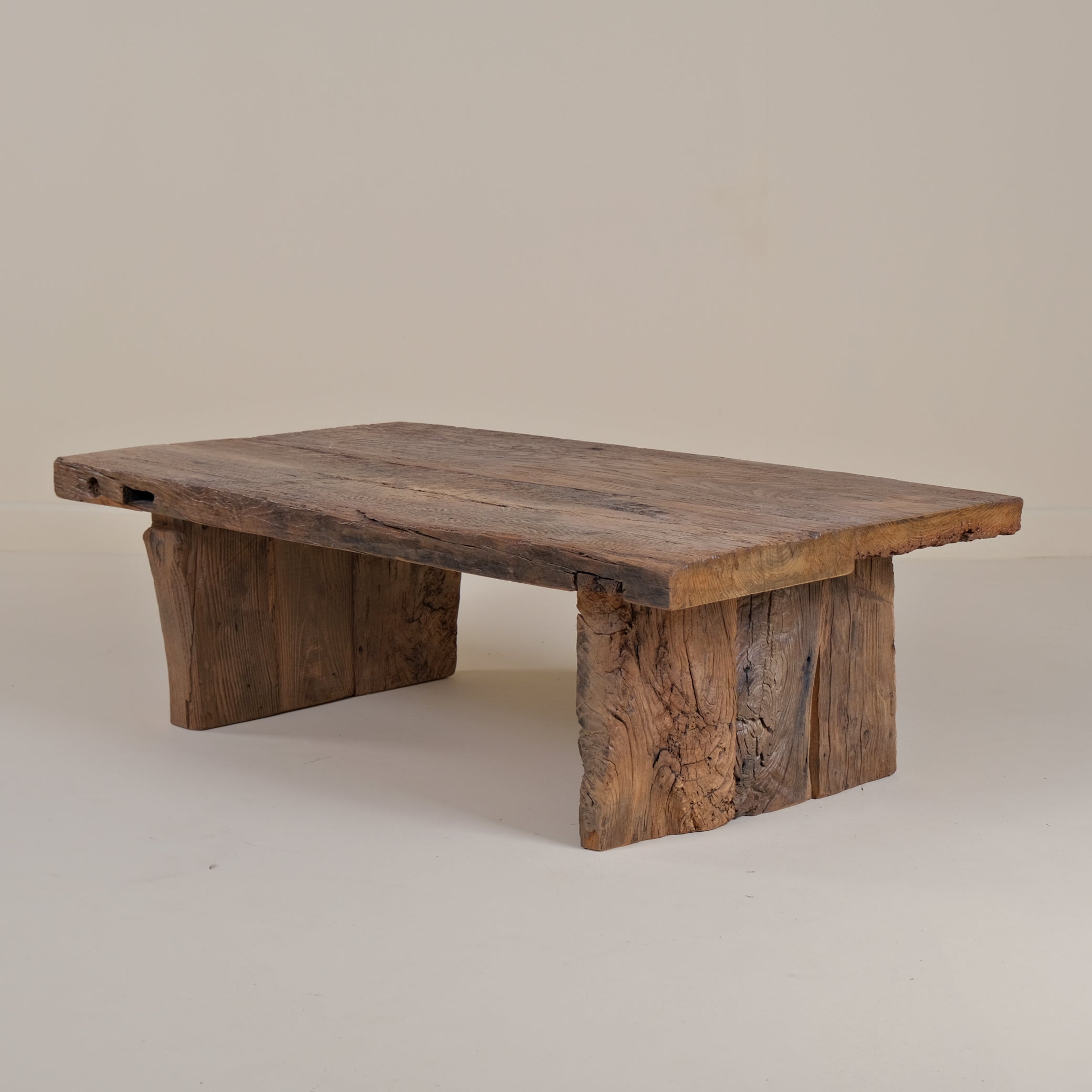 RECYCLE COFFEE TABLE OAK