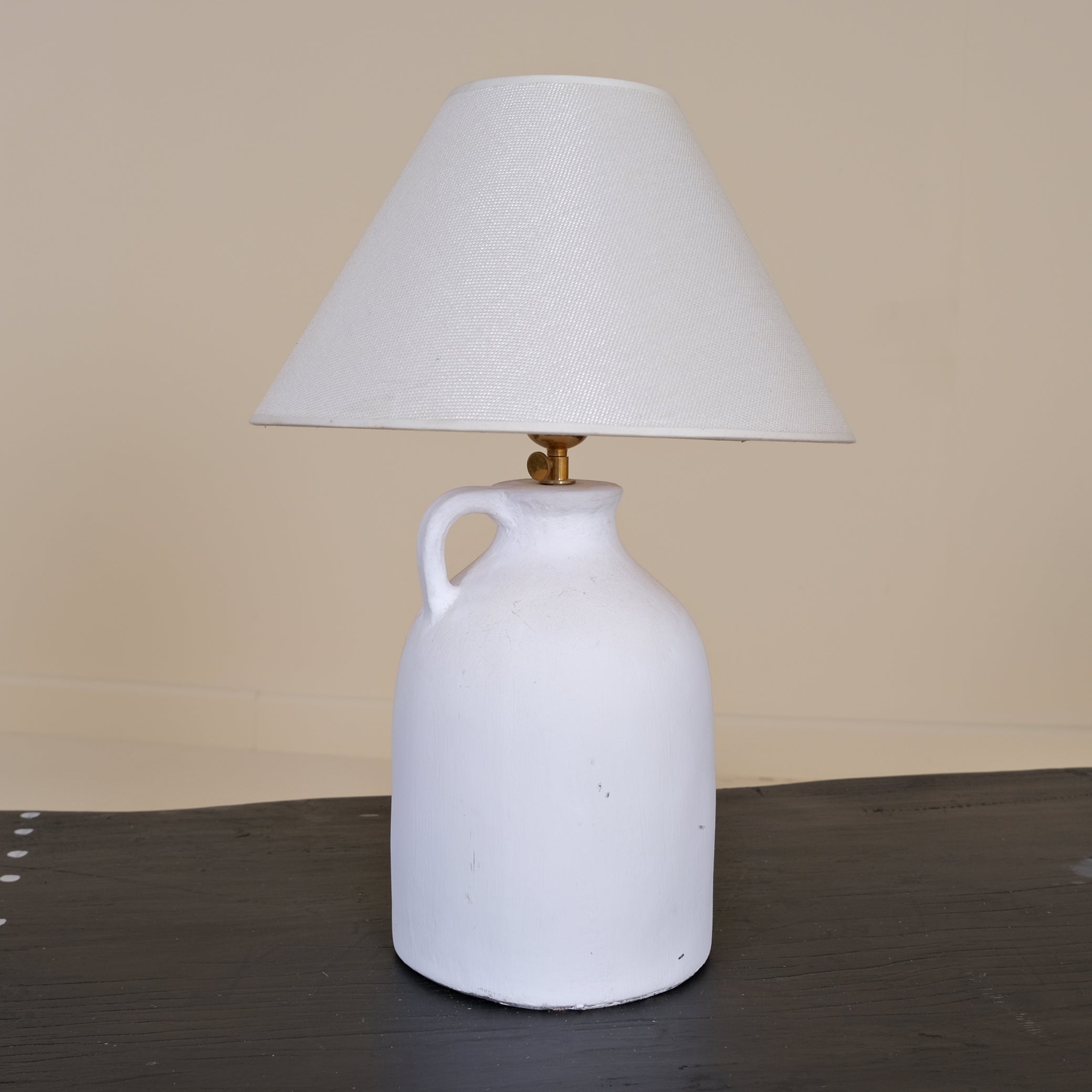 HANDLED LAMPSHADE
