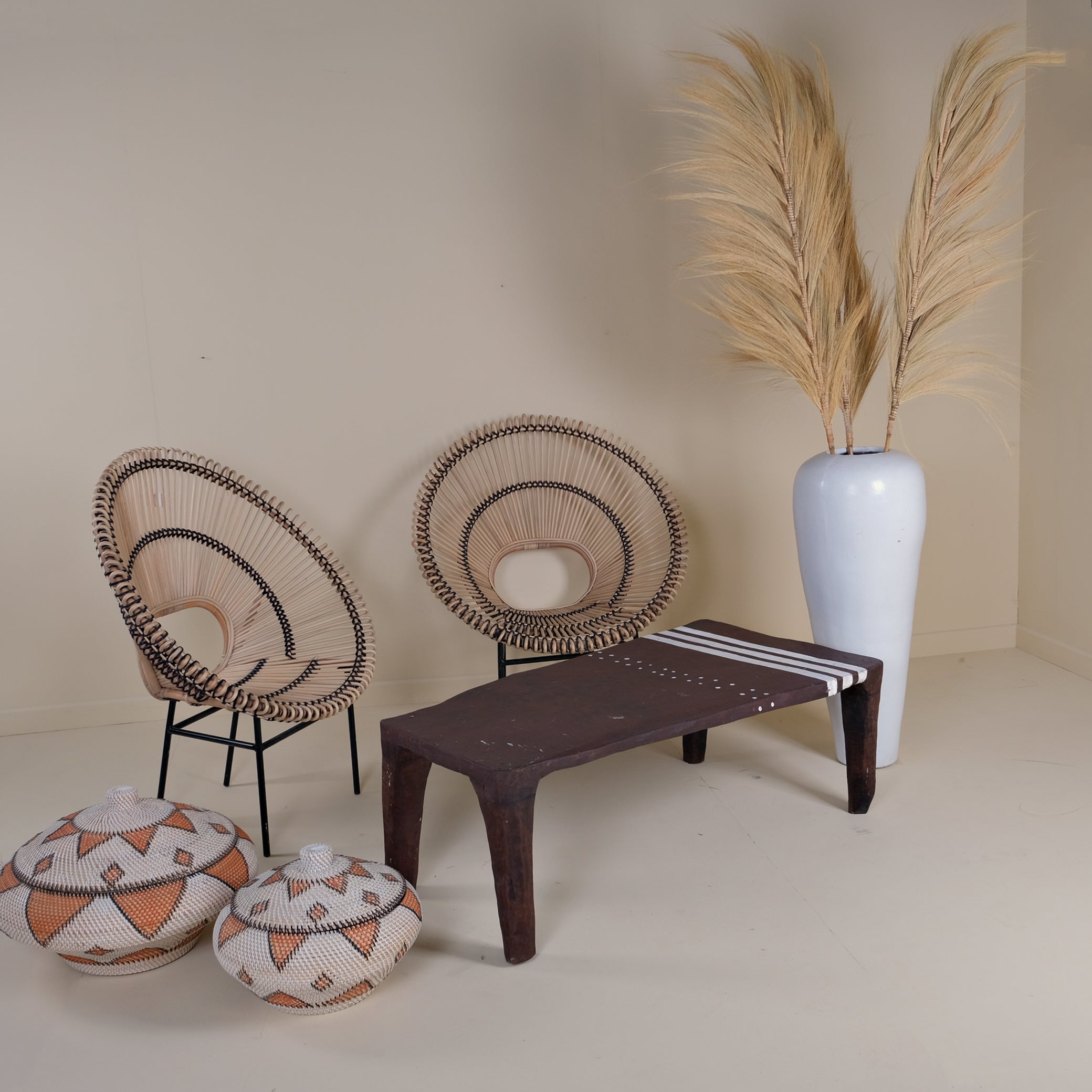 TEAK STRIPED PATTERNED RECTANGULAR COFFETABLE
