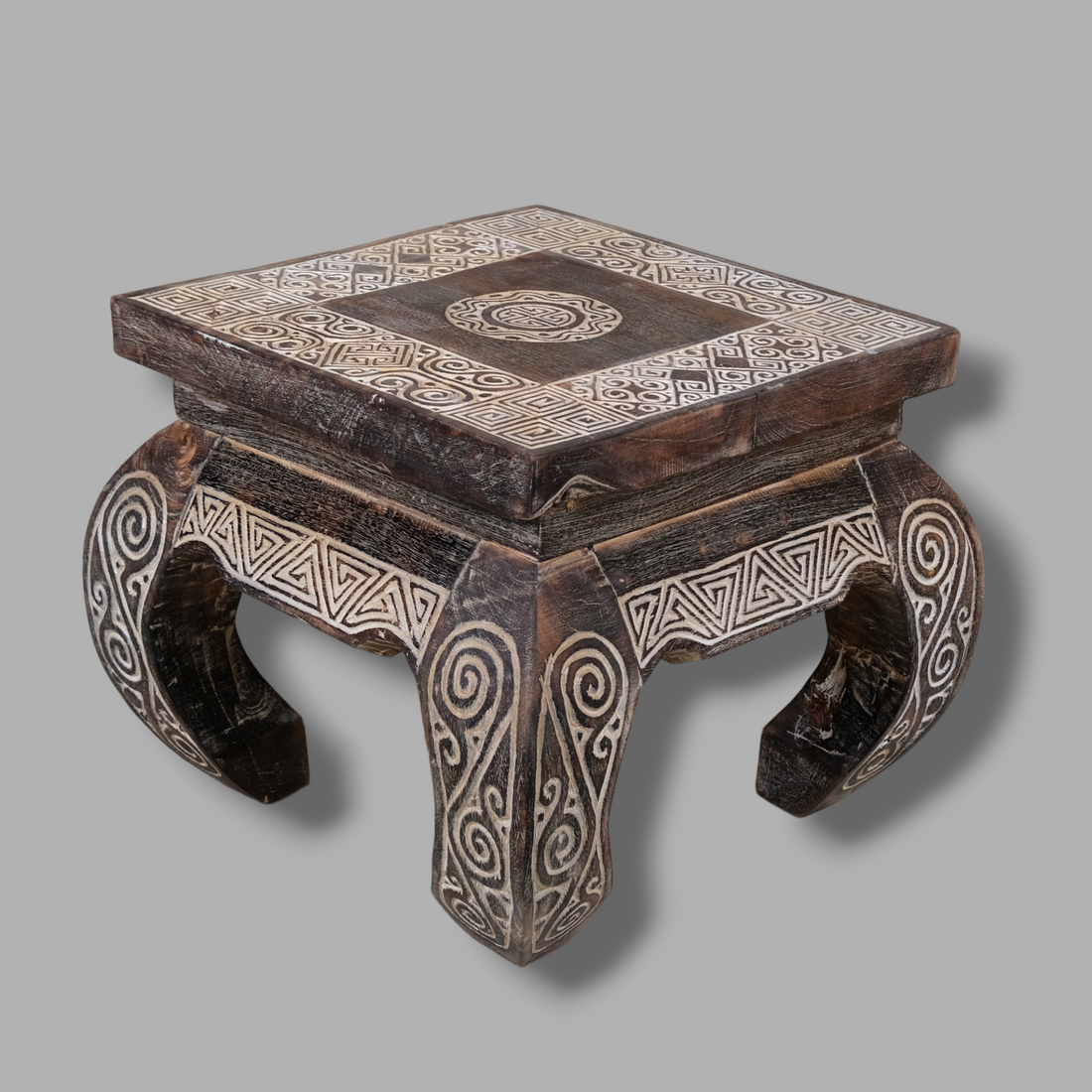 EMBROIDERED SMALL CRAB COFFEE TABLE