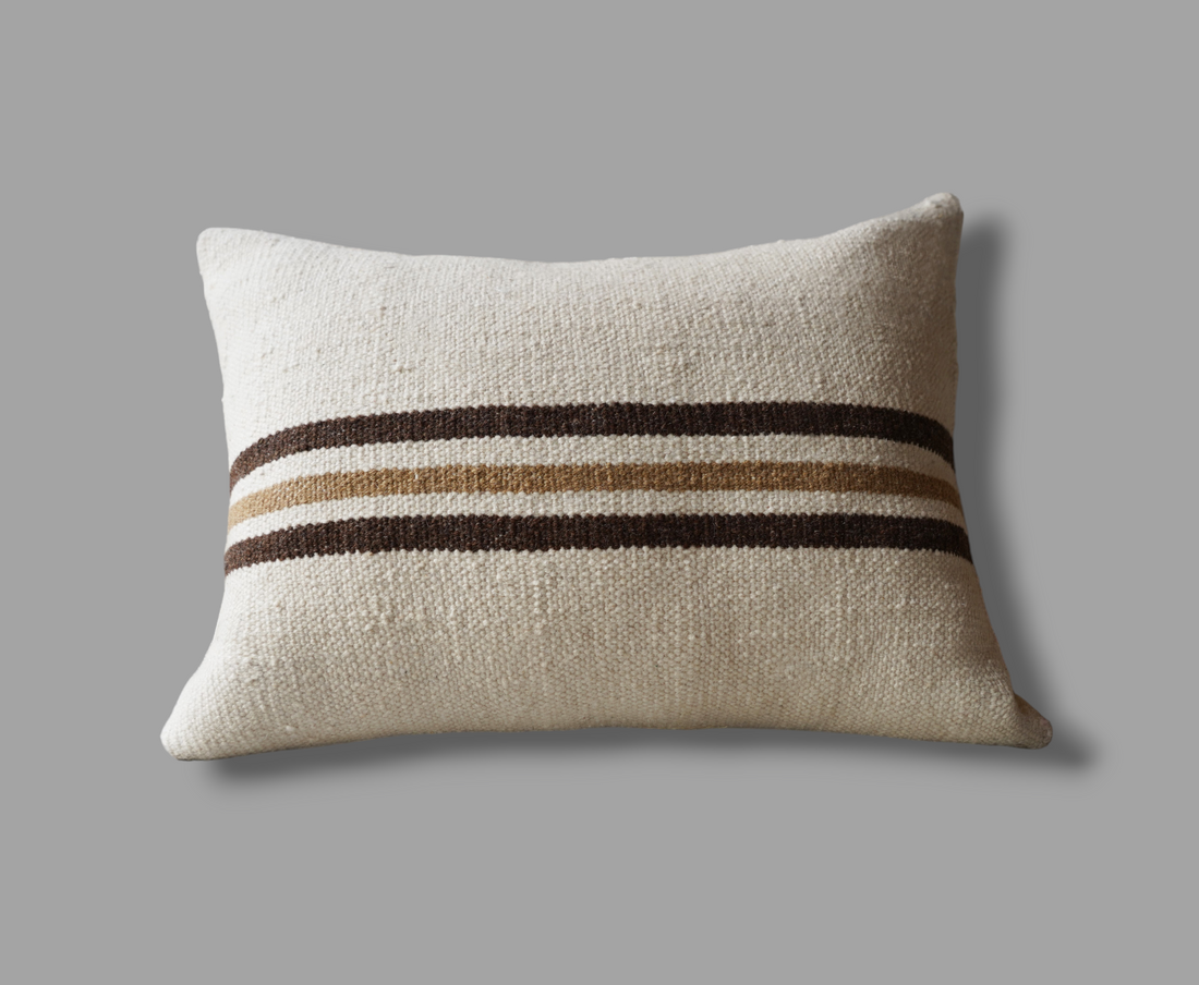 FLORA WOOL PILLOW