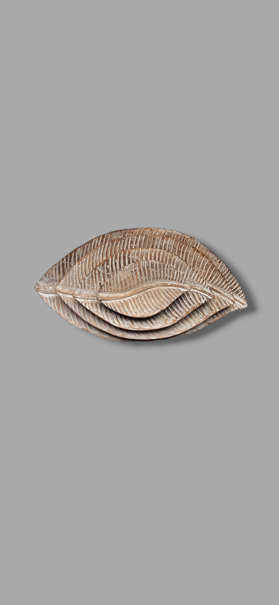 SET OF QUAD WOODEN BANANA LEAF