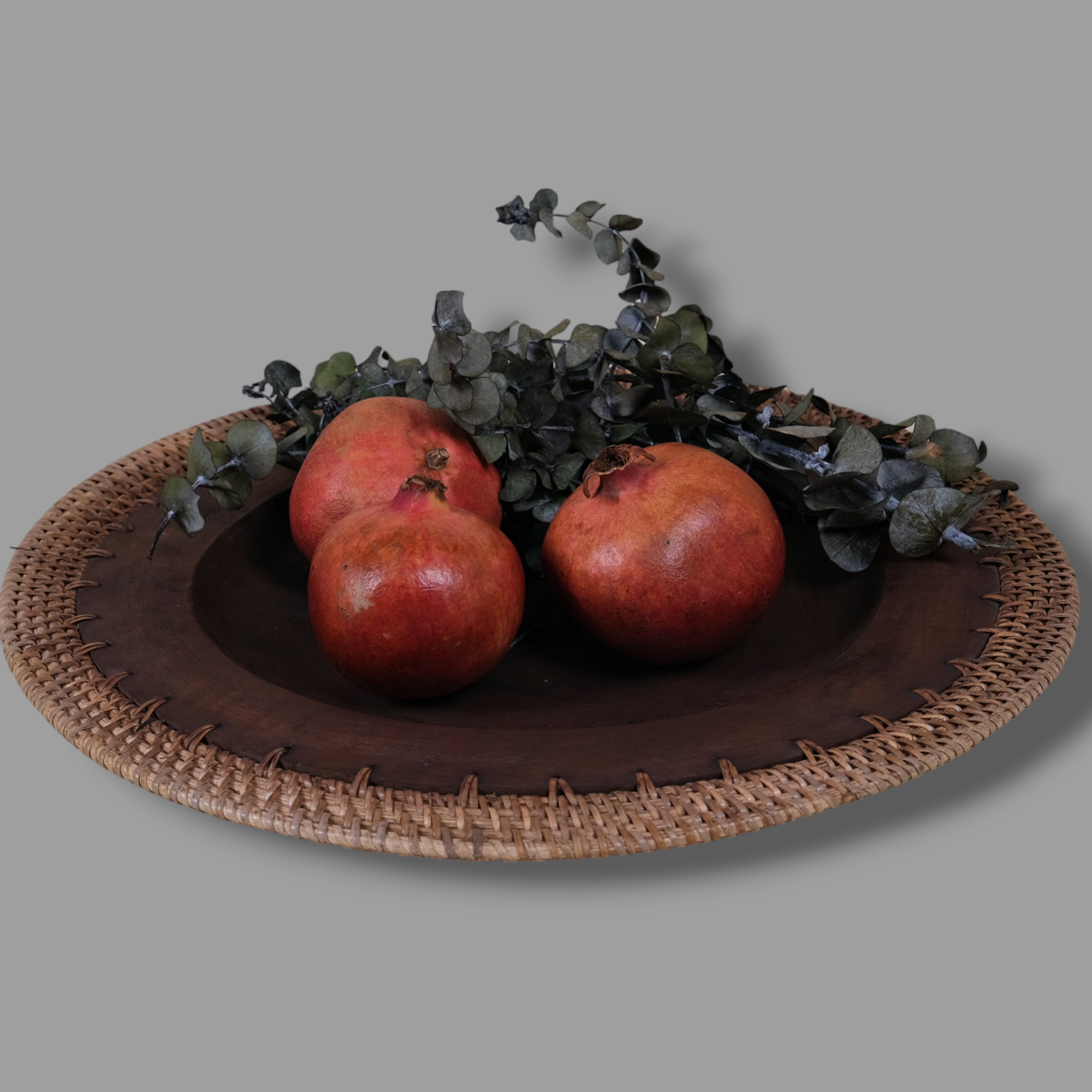 KNITTED RATTAN DARK WOOD TRAY