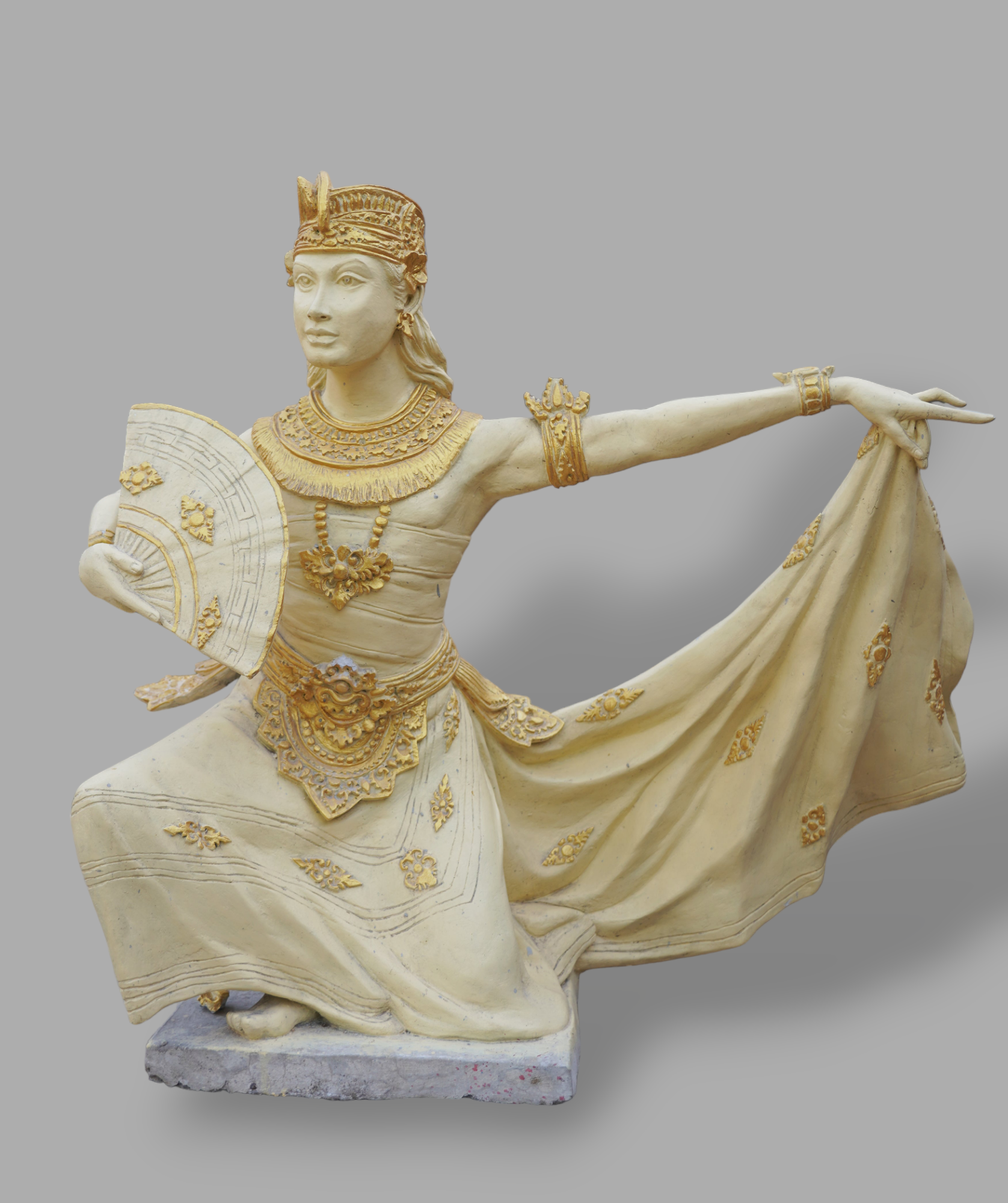 DIANA STATUE