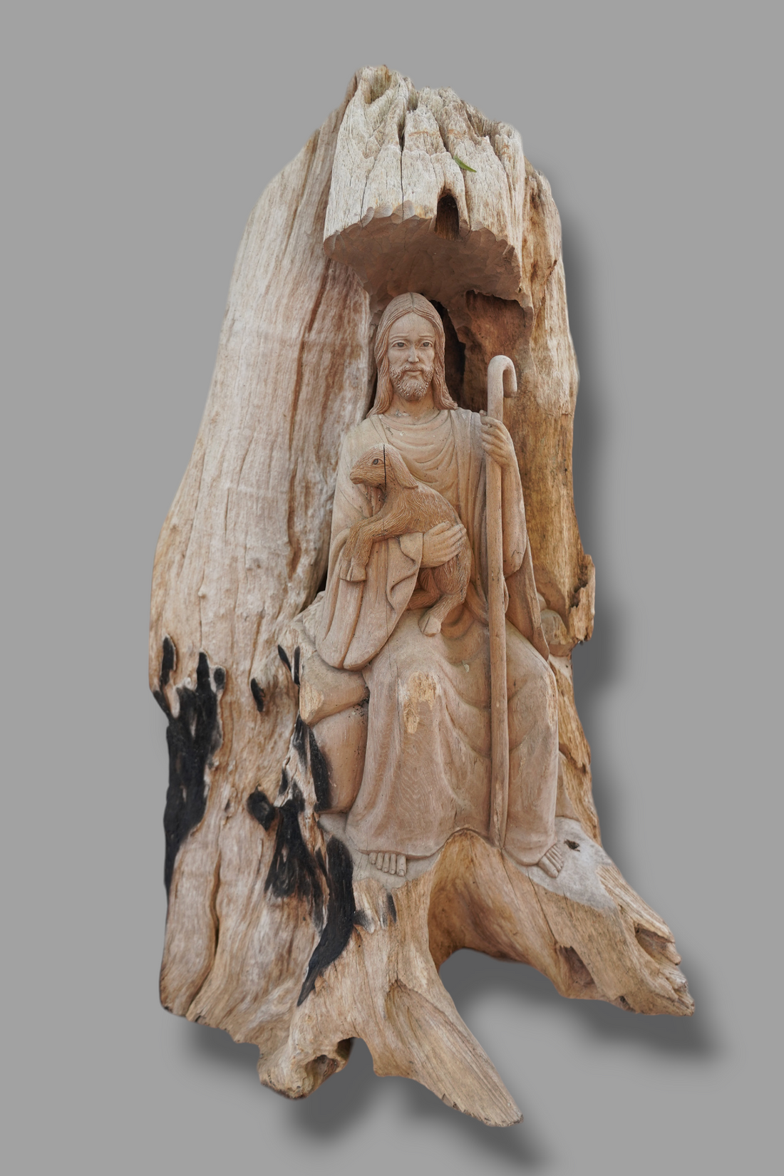 JESUS STATUE M