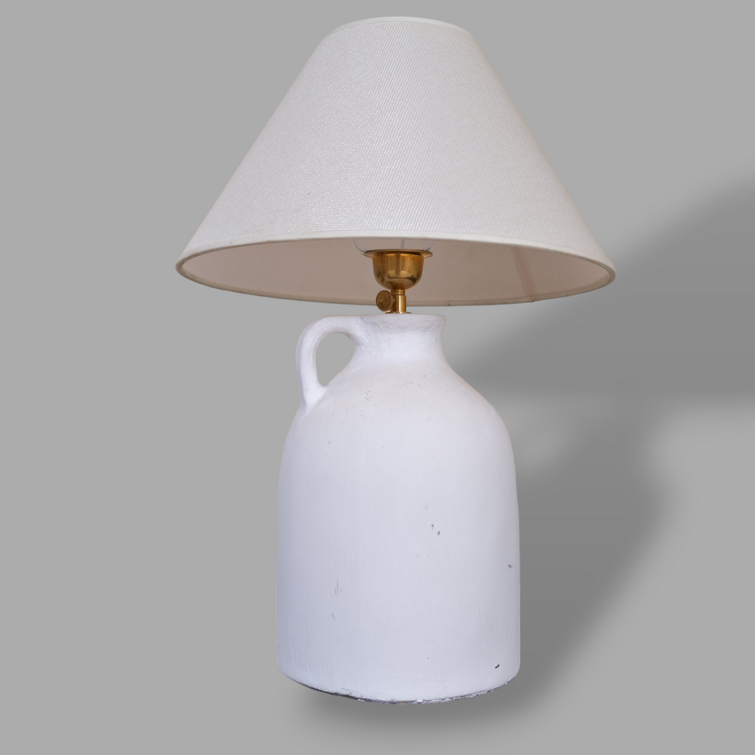 HANDLED LAMPSHADE