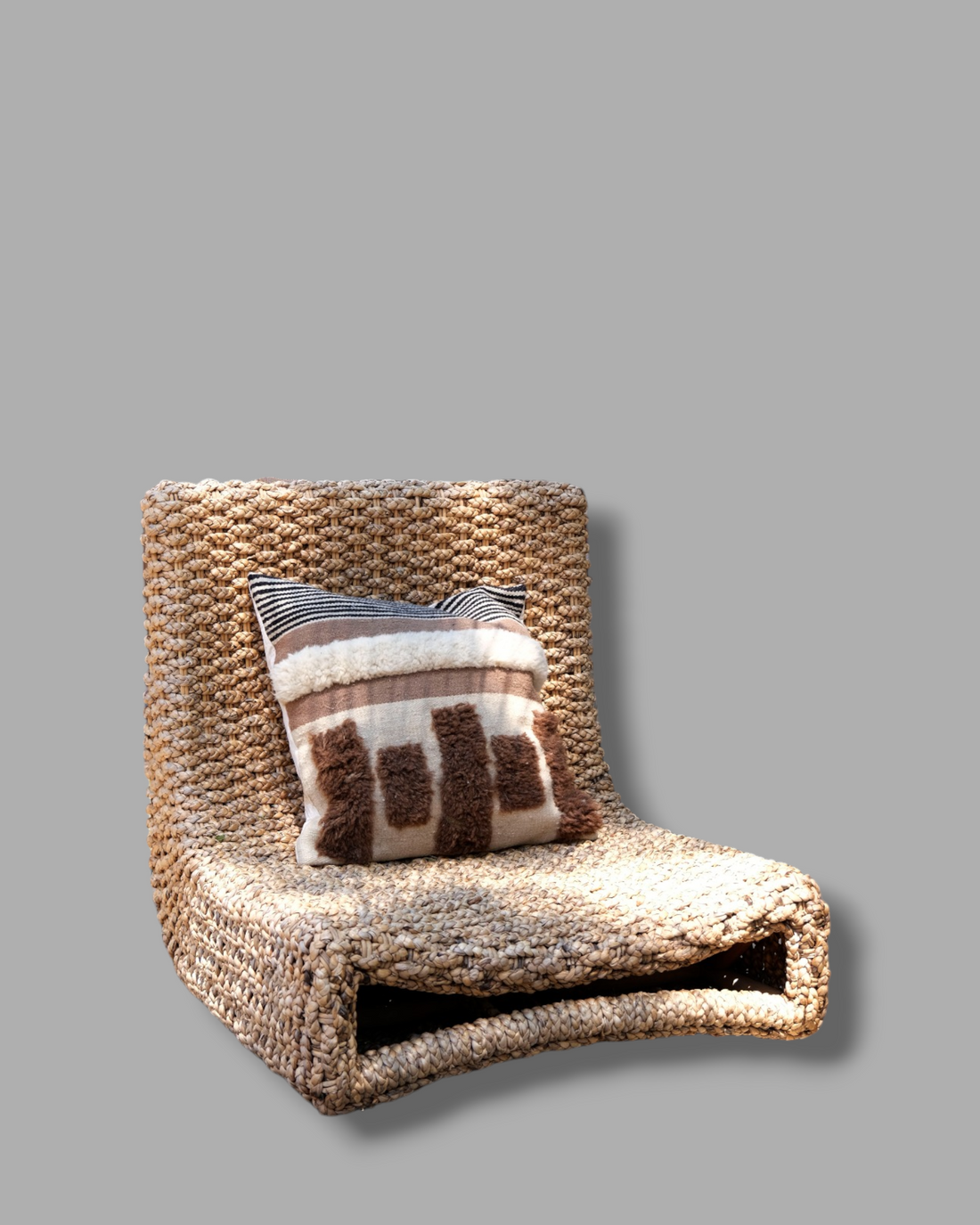 SEAGRASS YOGA CHAIR